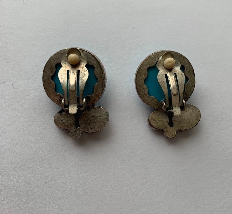 Vintage silver tone blue and green resin cabochon clip on earrings