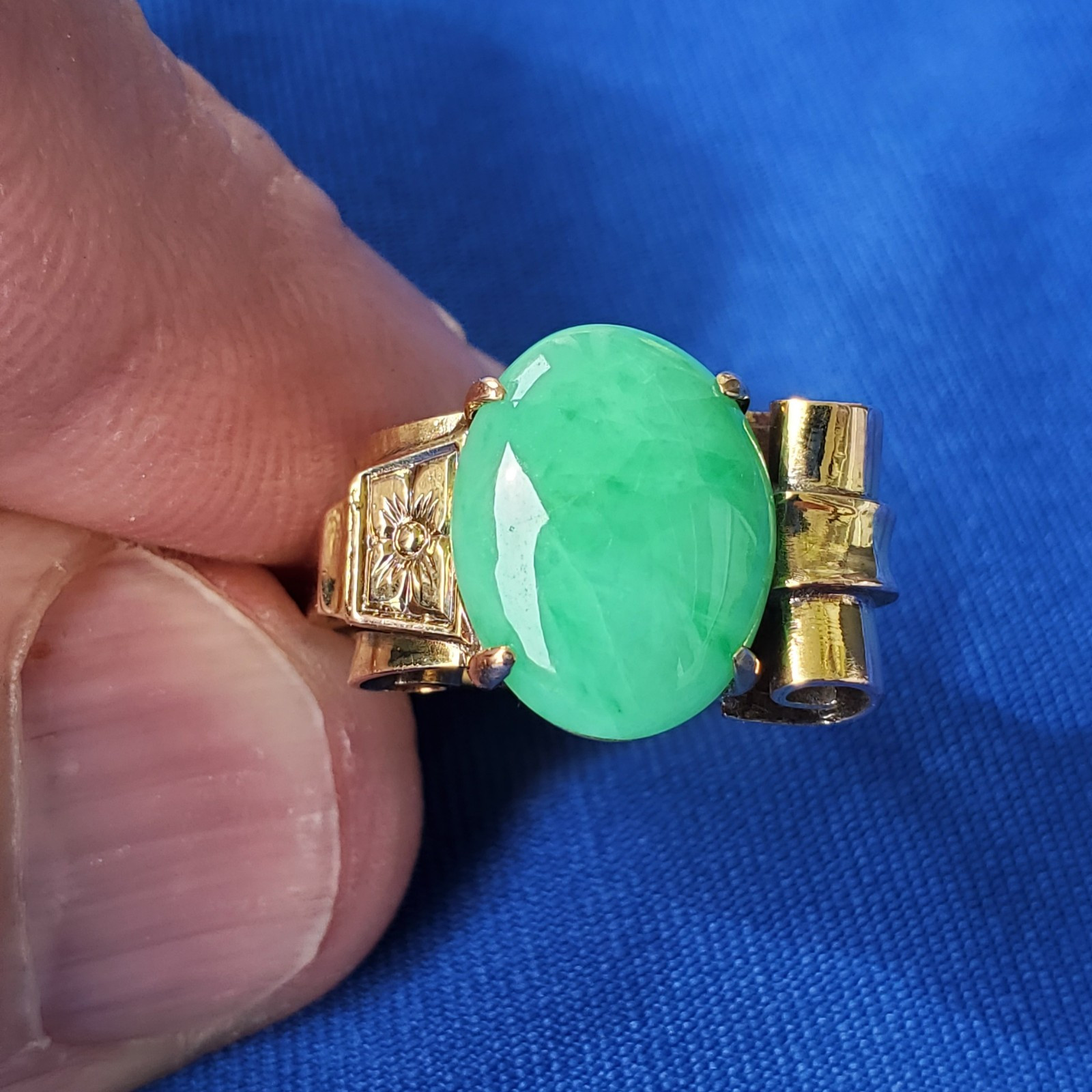 Original EARTH MINED Green Jadeite Jade Antique Engagement Ring SOLID 14K GOLD 8