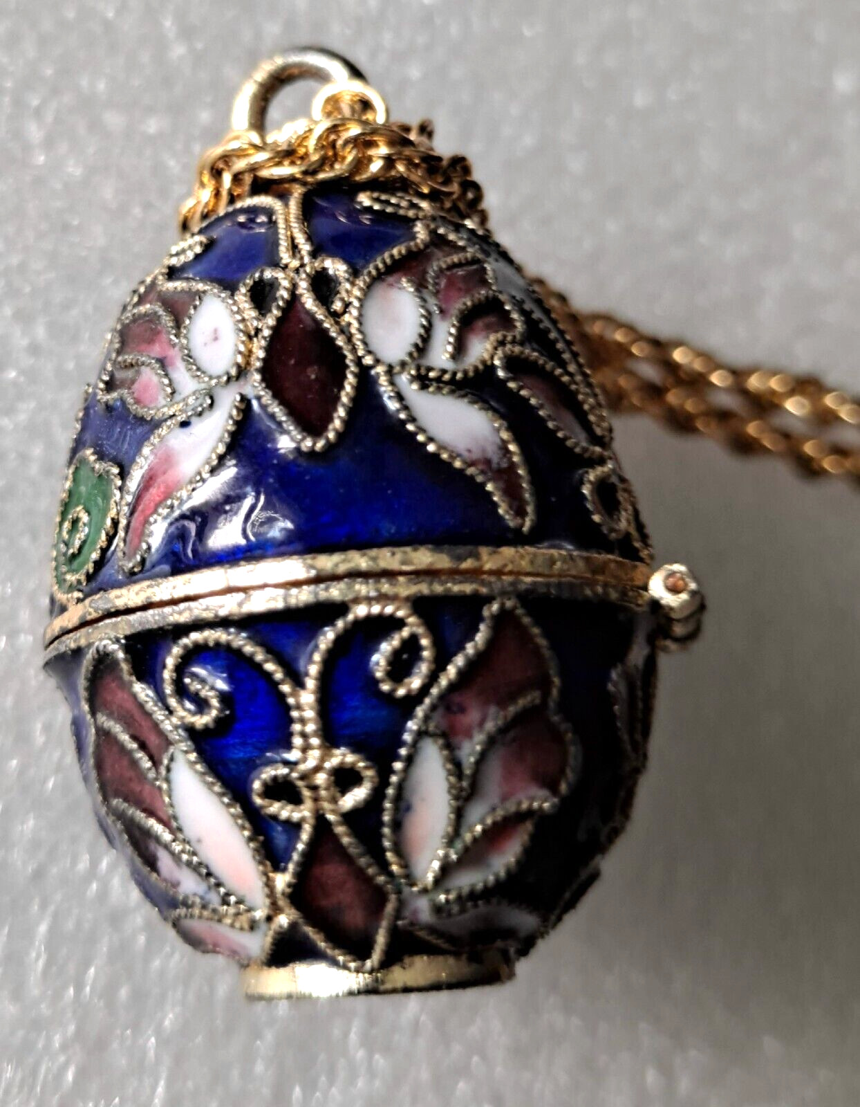 Vintage Cloisonne Egg POISON Necklace Egg Opens Butterfly Design RARE Beauty