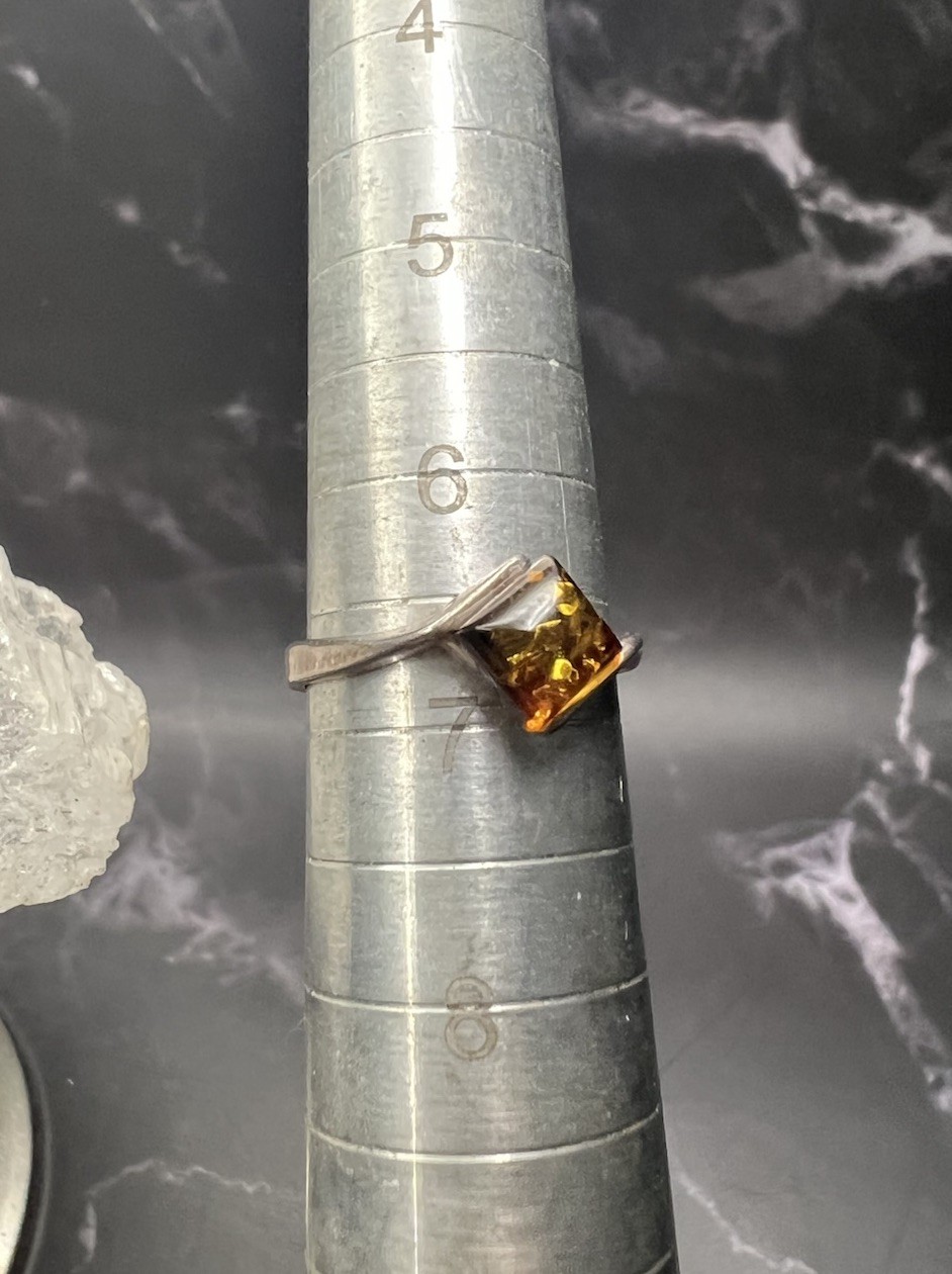 Vintage 925 Sterling Silver Honey gold Amber Square Cabochon Ring Size 6.75