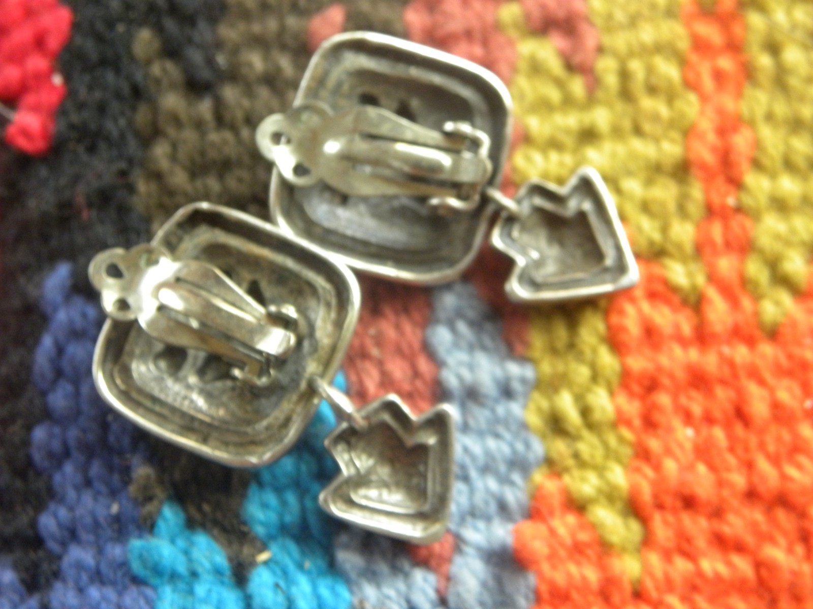 VINTAGE DIAN MALOUF STERLING SILVER STAR W/ ARROWS CLIP ON EARRINGS 1-1/4″