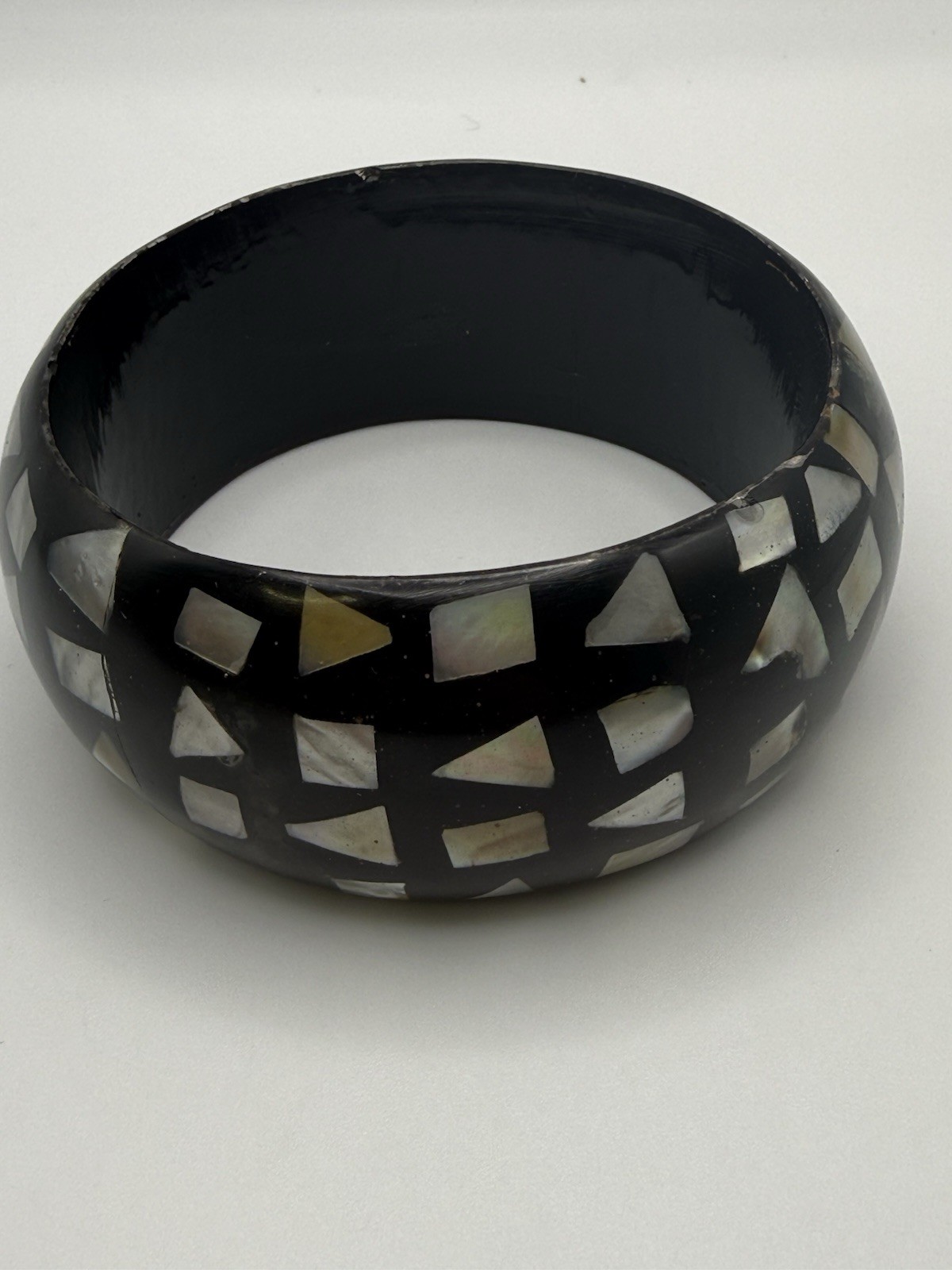 Vintage Bracelet Wood Shell Acrylic White Black Bangle
