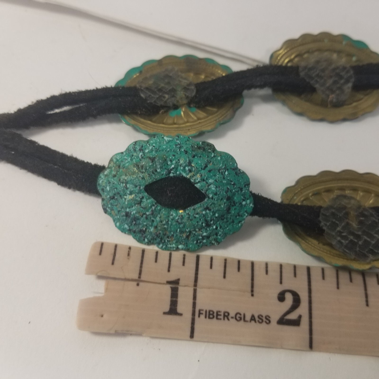 VTG Native American Conch Bolo Tie Leather Cord Dangle Necklace