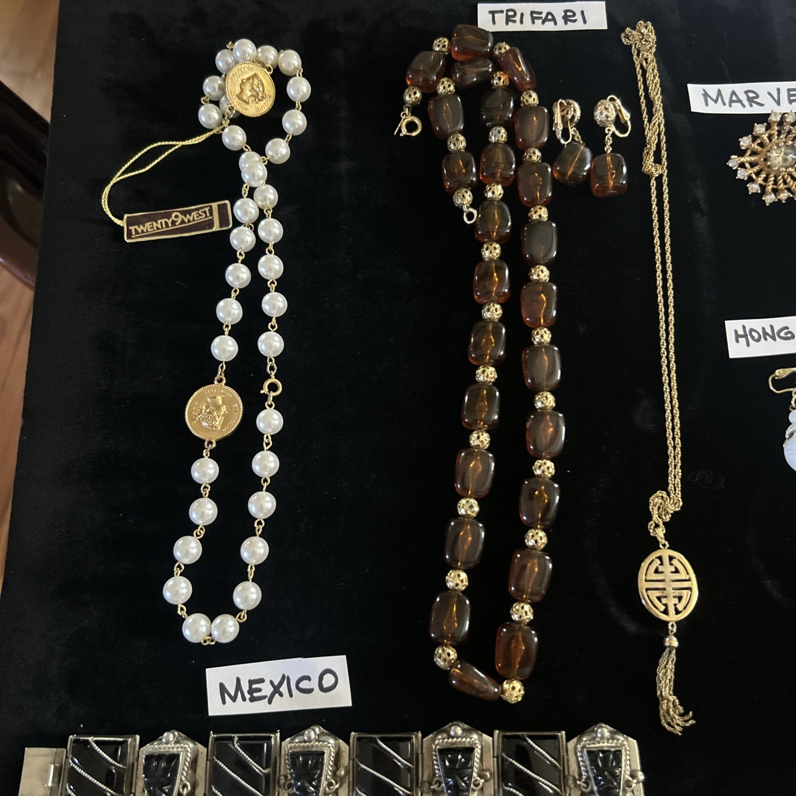 80 Vintage lot jewelry unbranded wearable Trifari Monet Coro Avon Italy Marvella
