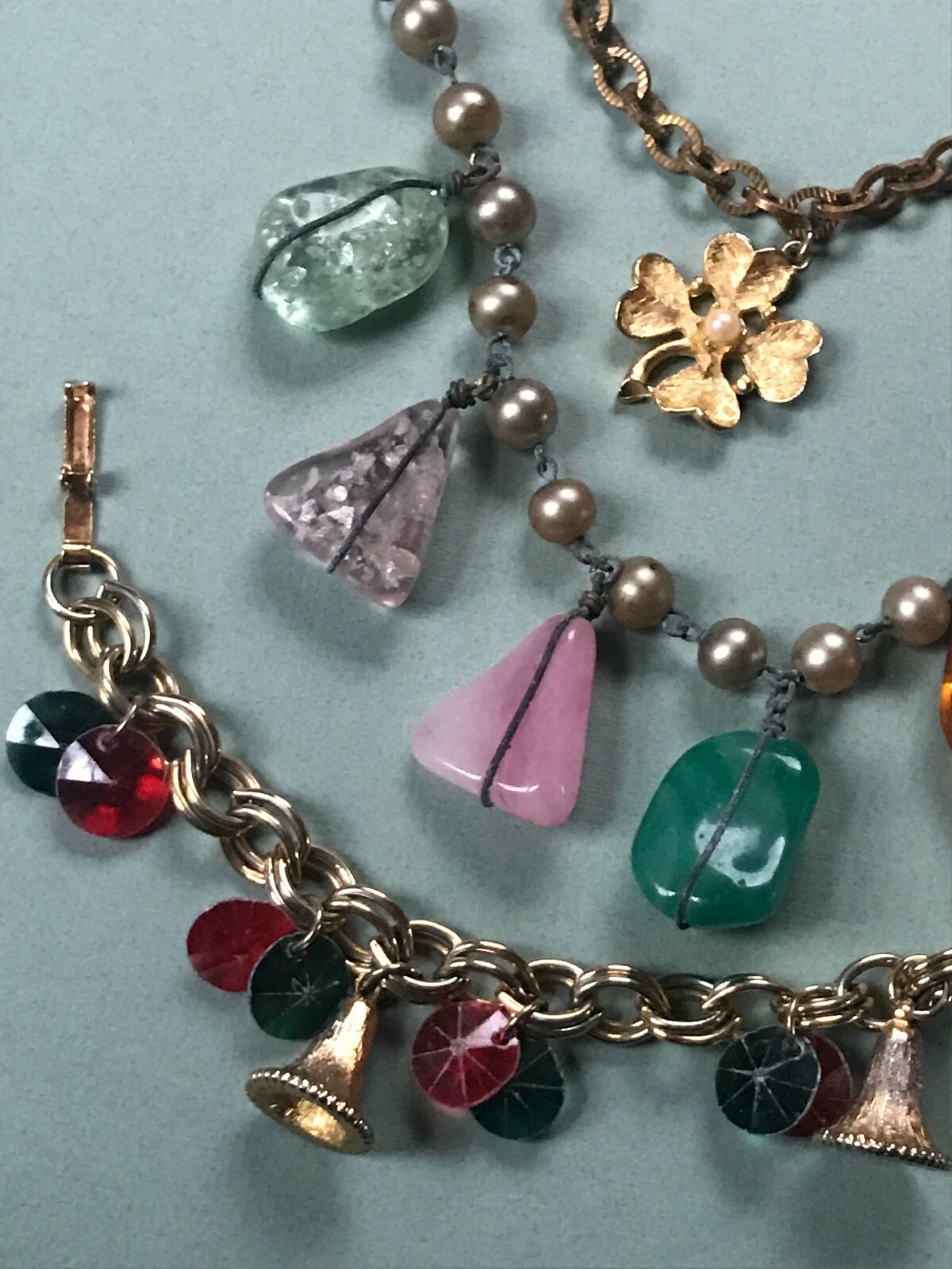 Vintage Lot of Variety Goldtone Four Leaf Clover Wire Wrapped Glass Charm Bracel