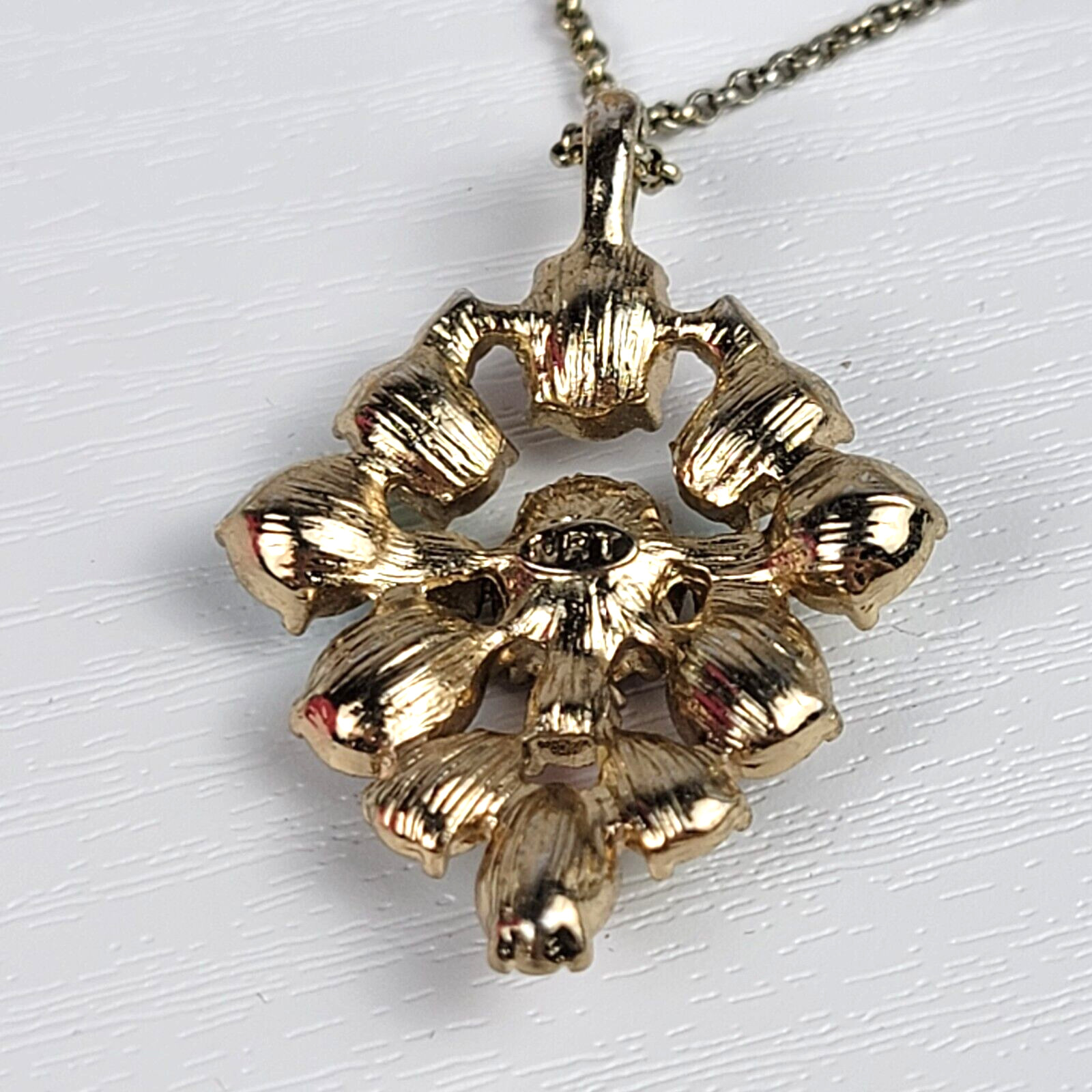 Vintage AVON NRT Multicolor Rhinestone Pendant Necklace 19 Inch Lobster Clasp