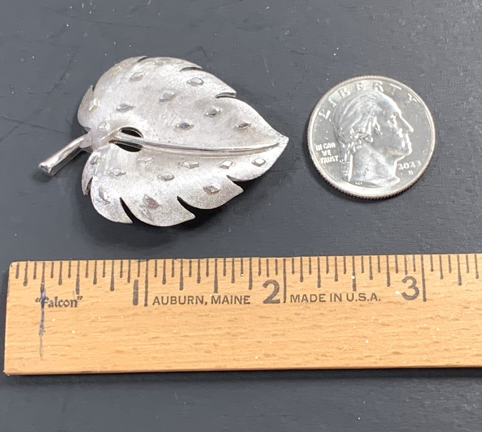Vintage Crown Trifari Silver Tone Brushed Leaf Brooch Pin 1.5” x 2”