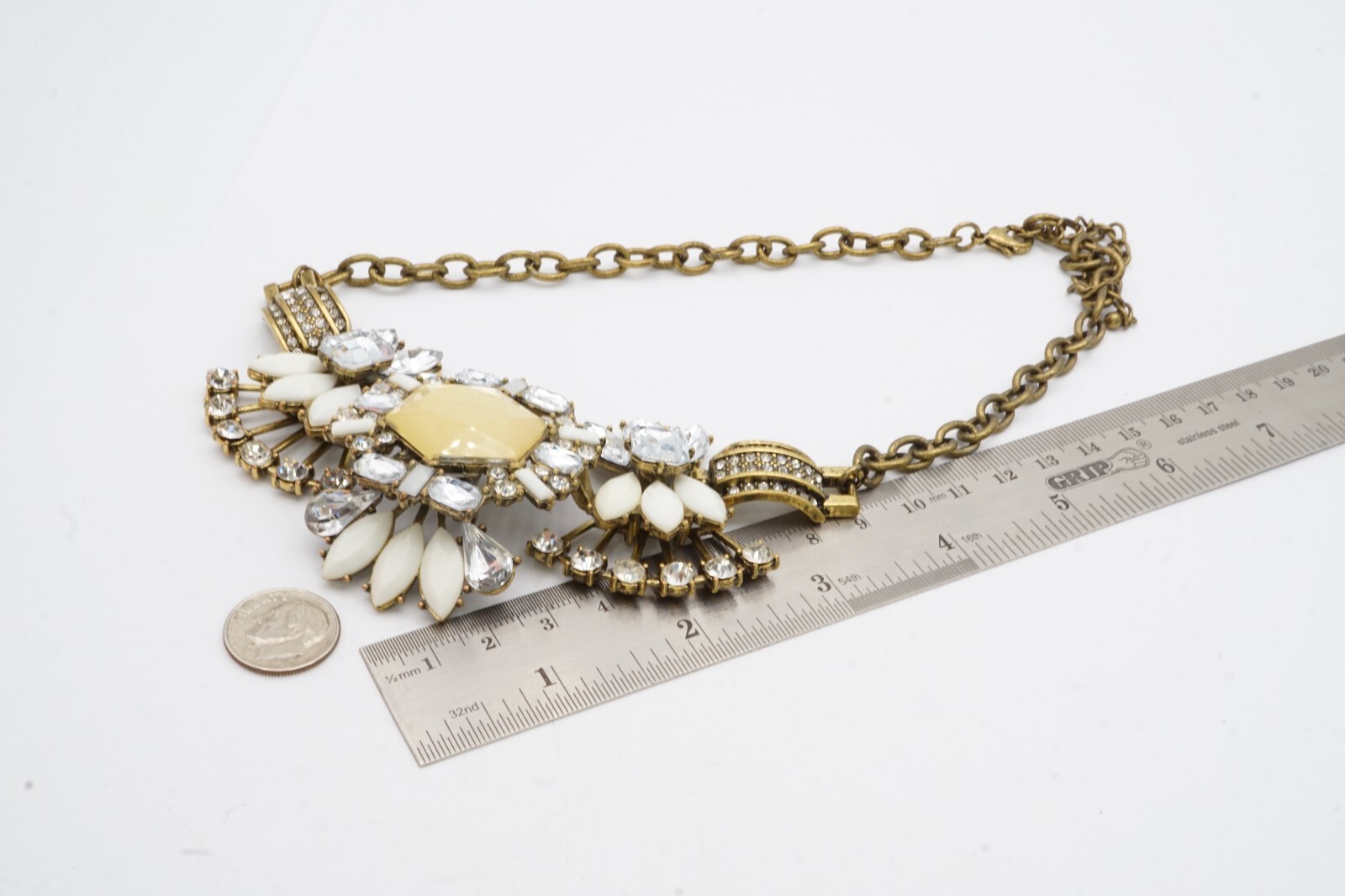 Vintage Necklace Gold Tone Crystal Acrylic 18″ A4