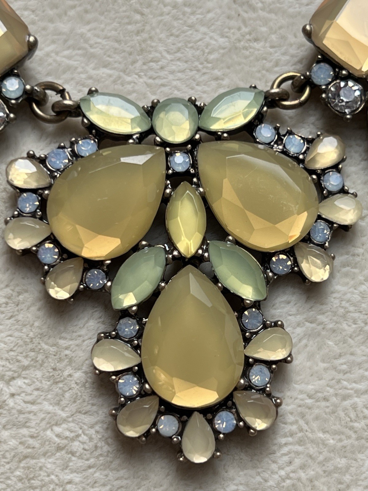 Set Of 2 Vintage Rhinestone Statement Necklaces Red Gold Green