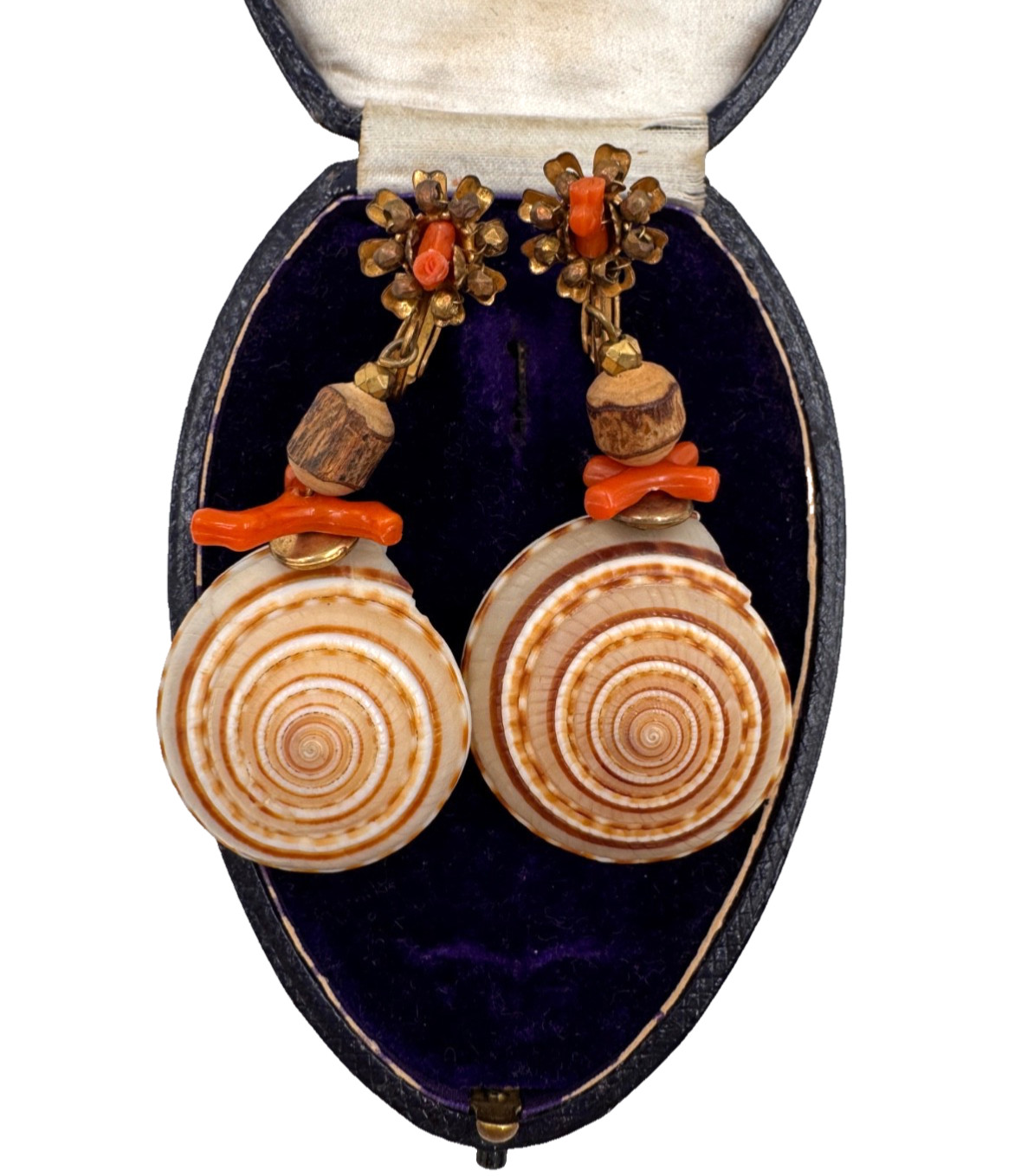MIRIAM HASKELL SIGNED EXTREMELY RARE CORAL CHANDELIER EARRINGS SEASHELLS SCREW B