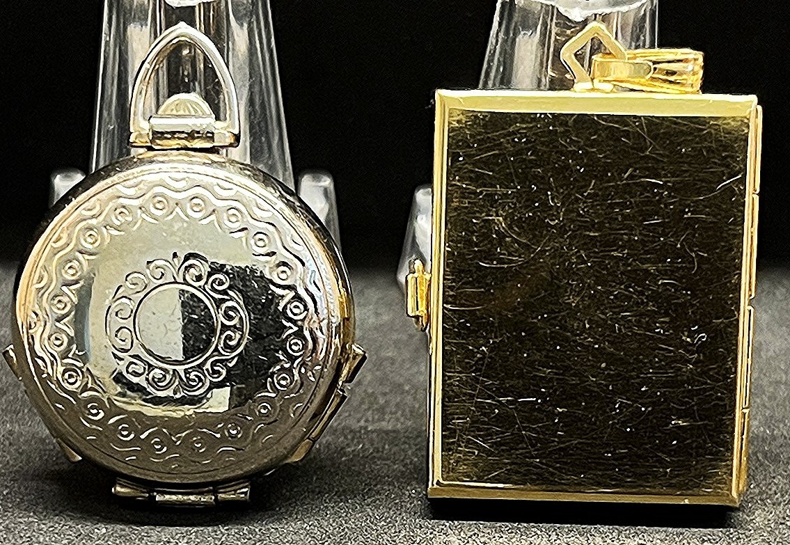 Vintage lot x2 locket photos “Coro” 4 photo way, Art Nouveau, amazing pieces