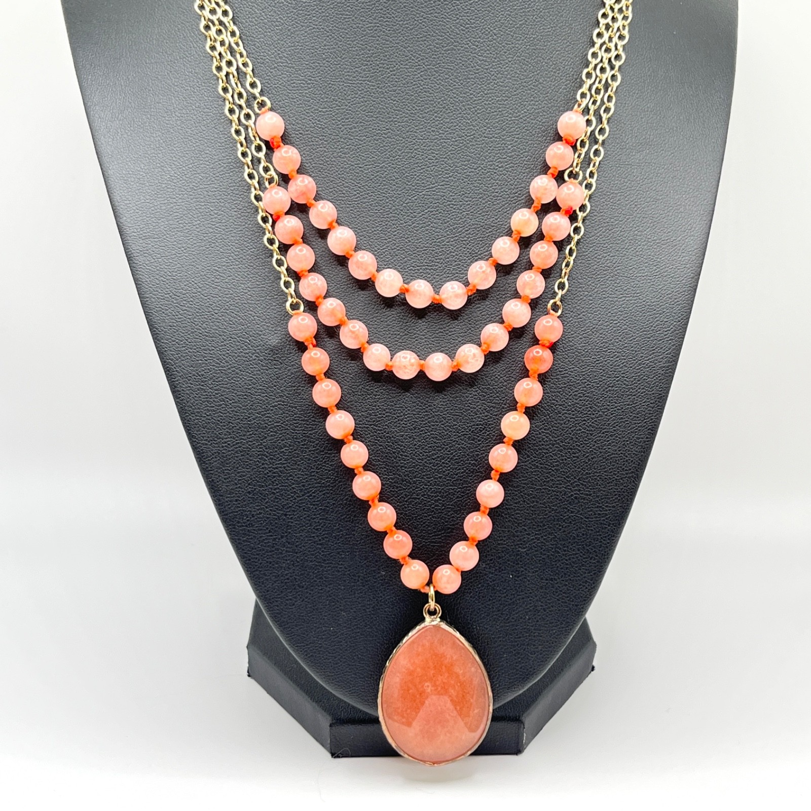 Vintage Orange Pink Stone Layered Knotted Bead Necklace w/ Faceted Pendant 21″