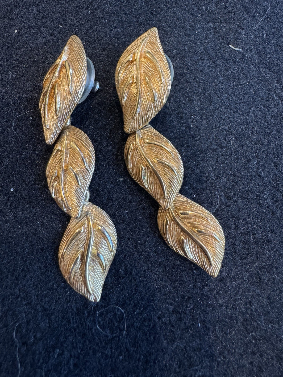 Vintage Napier Signed Gold Leaf Drop Post Earrings 1980