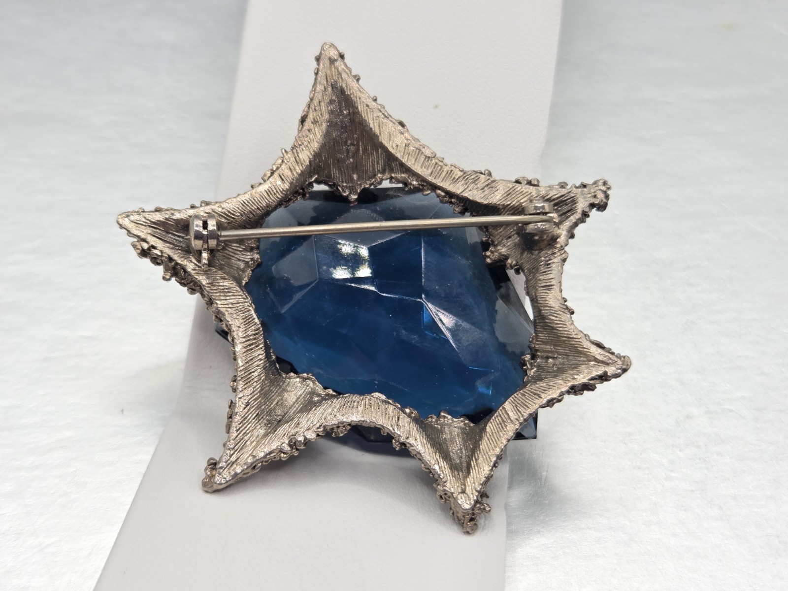 Vintage Couture Large Blue Crystal Silver tone Star Abstract Brooch