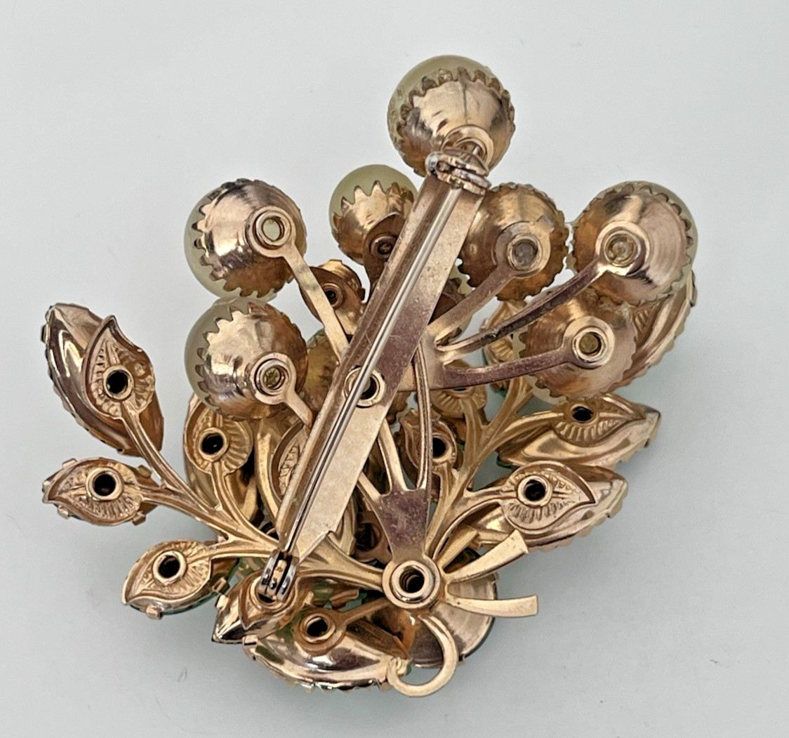 Vintage Green Grapes Goldtone Brooch with Uranium Stone