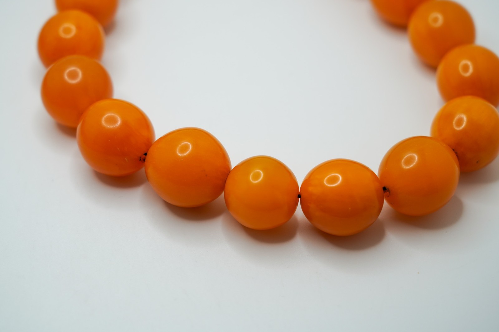 Vintage Long Egg Yolk Butterscotch Amber 45 Bead Necklace 39″ x 20mm 253g