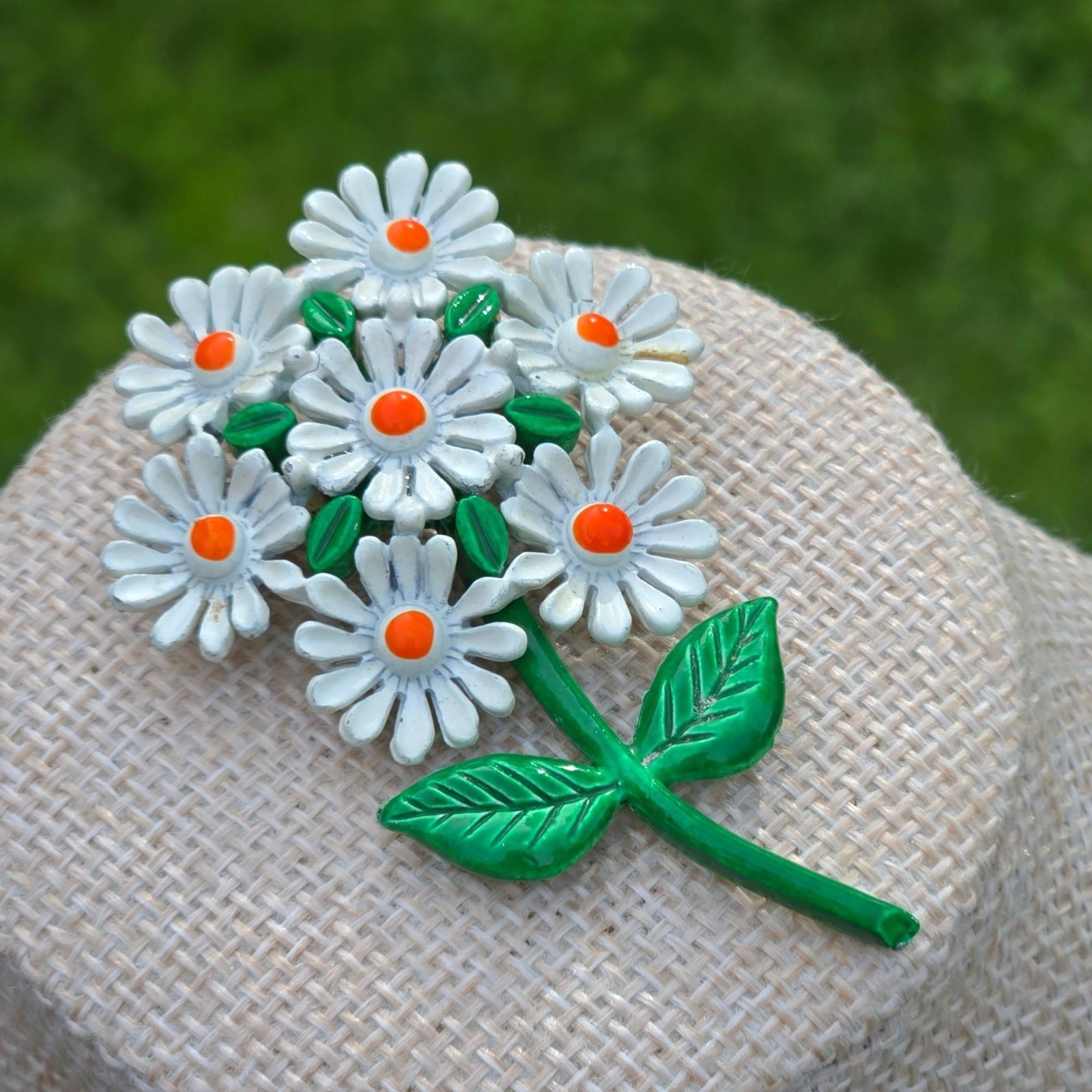 Vintage Daisy Brooch White Enamel Floral Bouquet Garden Flower Pin Neon center