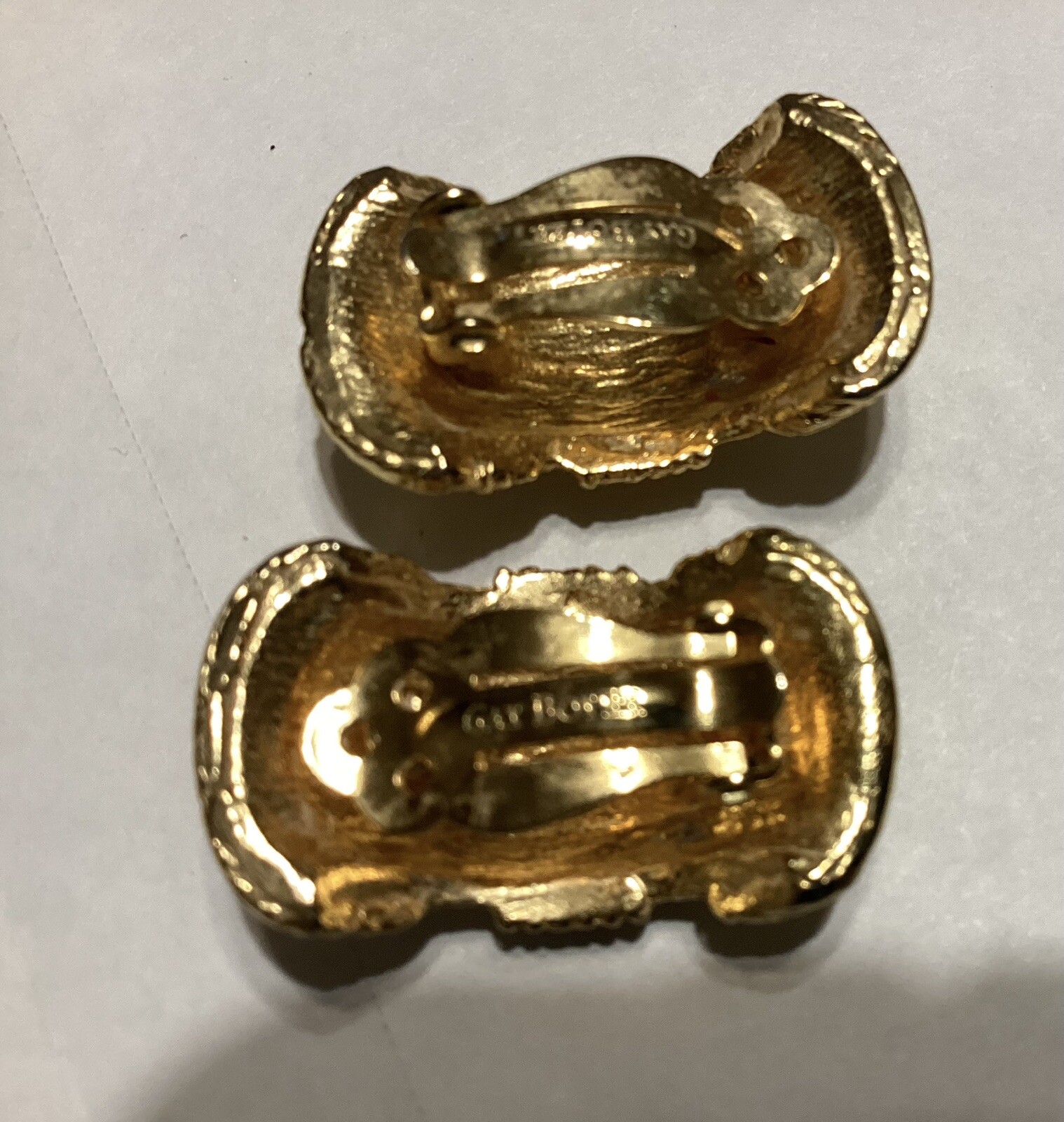 Gay Boyer Gold Tone Oval Rope Clip On Earrings Vntage Signed