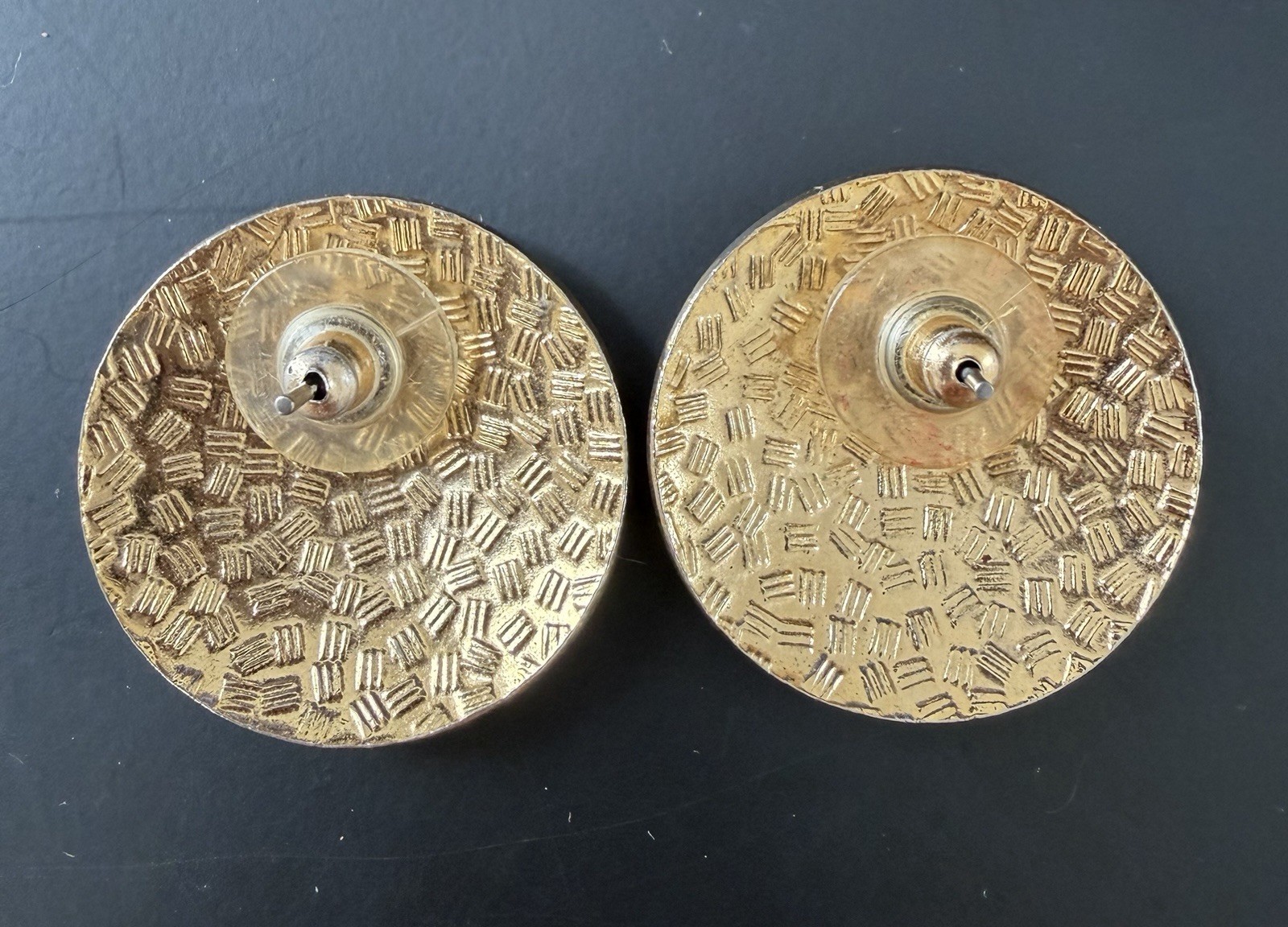 Vintage 1980’s Gold Tone Cloisonne Flower Pierced Earrings