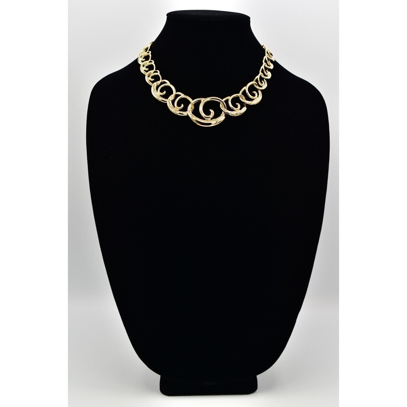 Vintage Collar Necklace Gold Tone Lightweight Metal Chain Shiny NOS 1980s BinA14