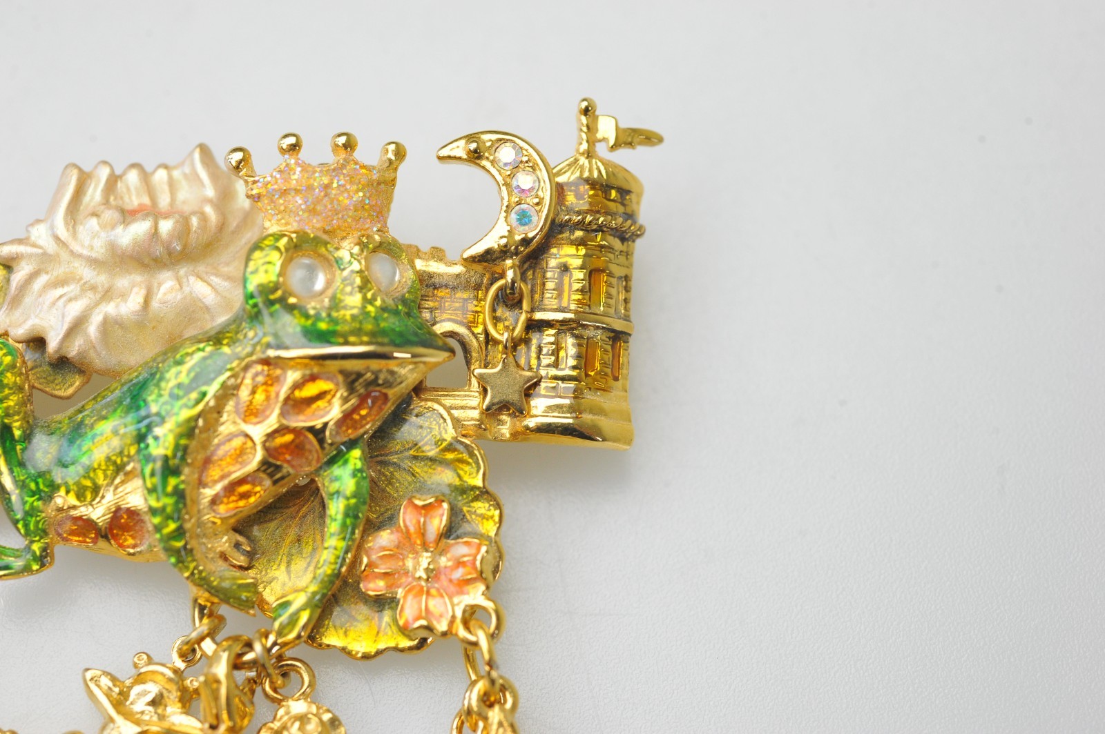 Kirks Folly Brooch dangle charm enamel rhinestone Frog Fairy prince crown AL14