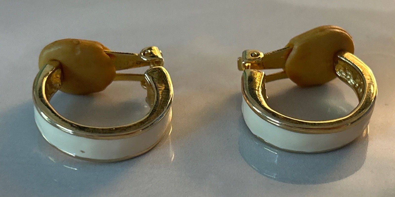Vintage Ivory And Gold Color Clip On Earring Set. Women’s Earnings.