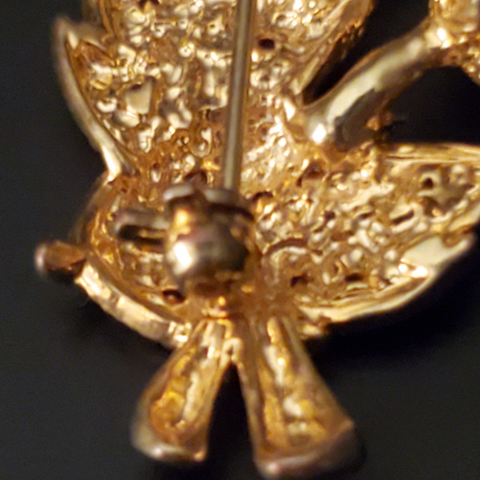 Vintage Goldtone Pin Faux Pearl and Rhinestone Leaf Shape Brooch 1 1/2 inch EUC
