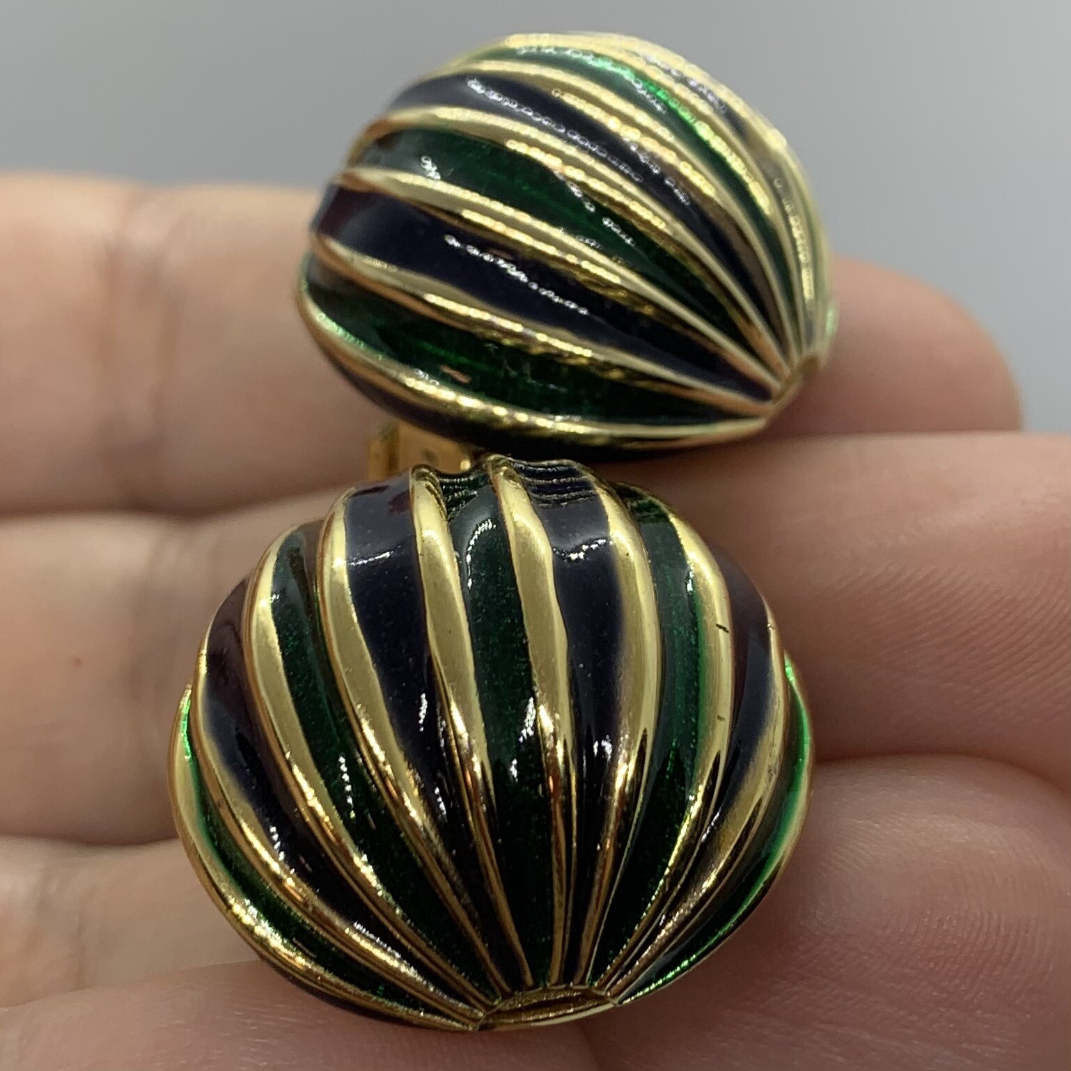 VTG EARRINGS MELON ENAMEL GAY BOYER LARGE DOME GREEN BLACK SHINY MINTY CLIP