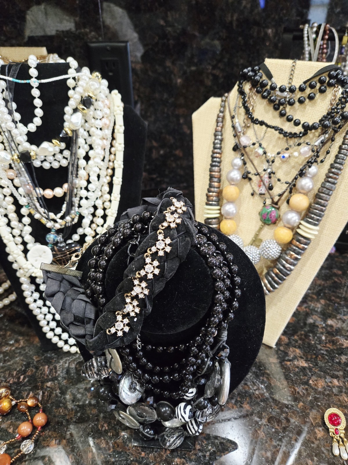 Estate Jewelry Lot 230 pc Signed Unsigned 16 Pounds Vintage to Now Jewelry Lot 4