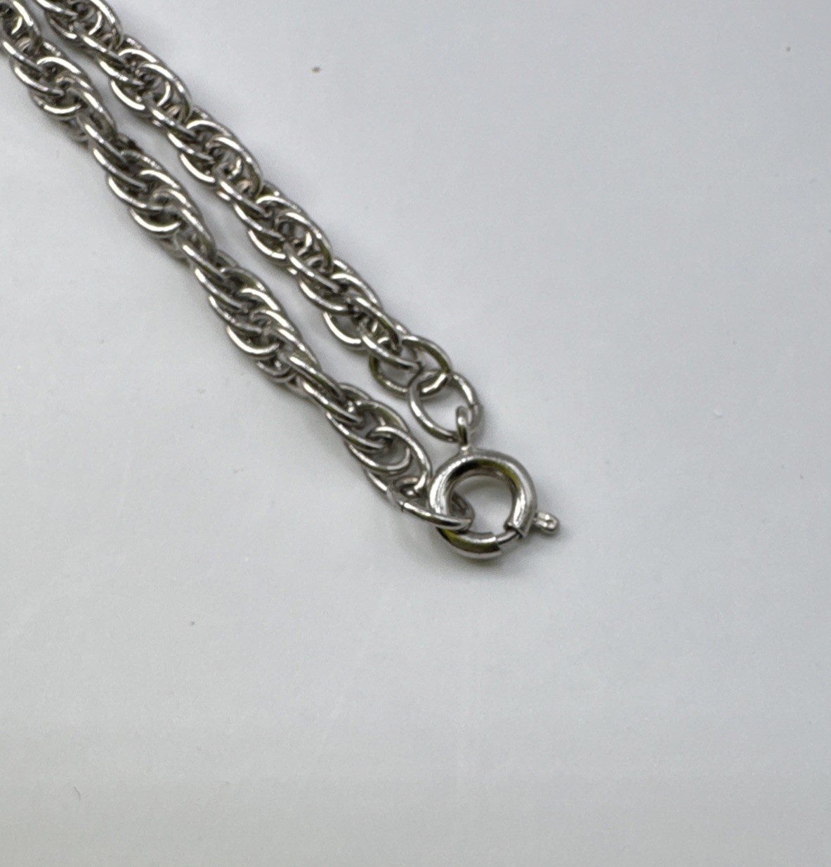 Pewter BDA Bard Singer Two Women 18” Chain Whimsical Vintage