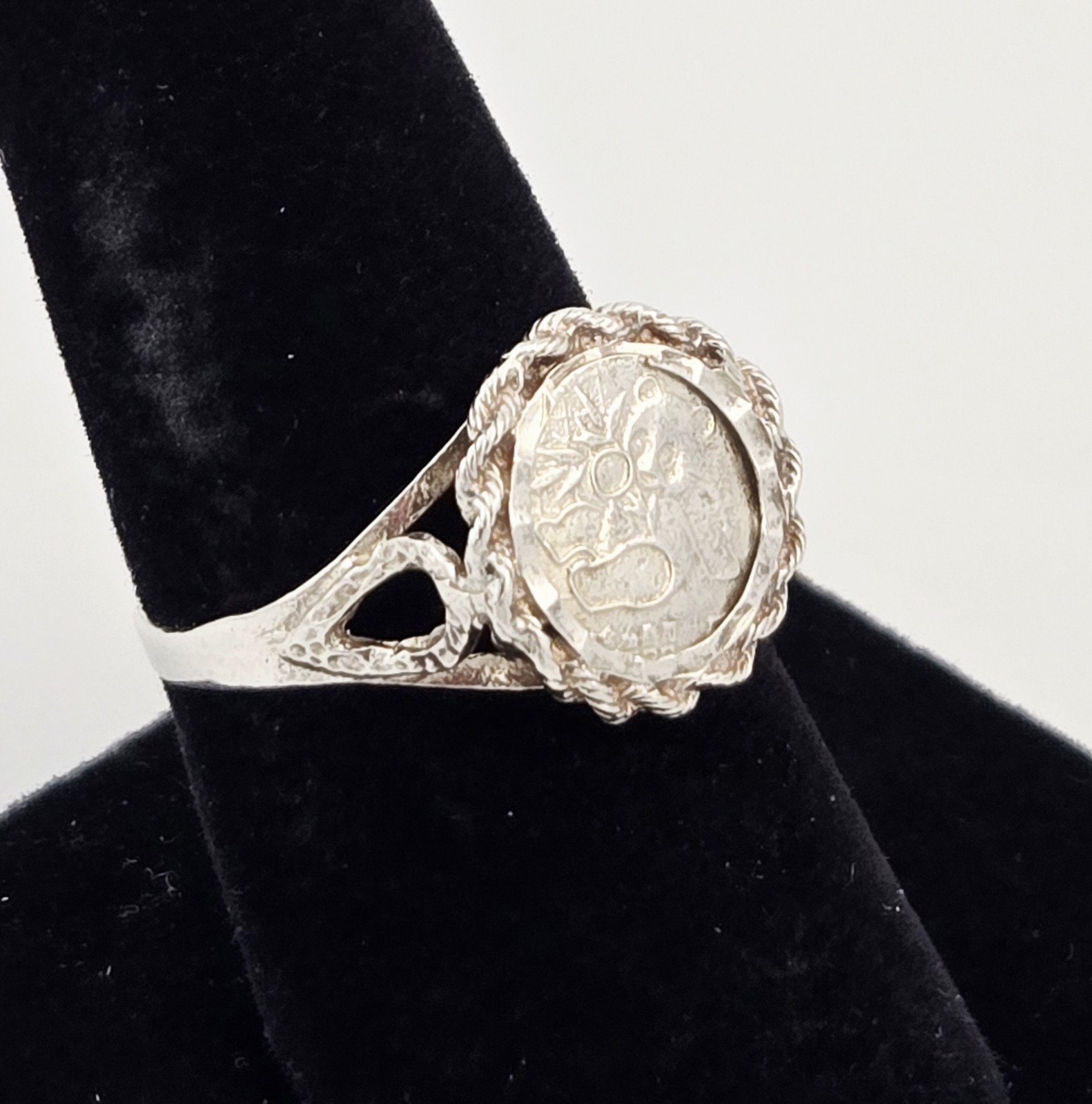 Vintage Sterling Silver Chinese Panda Coin Bezel Ring Rope Twist Size 8 – 2.2g