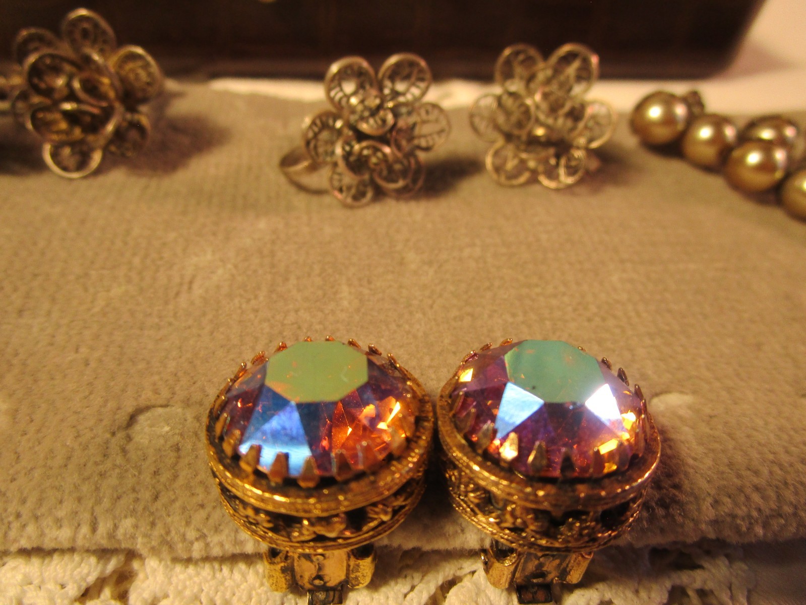 ANT. 16 PR. SCREWBACK EARRINGS 6 STERLING + JEWELRY BOX