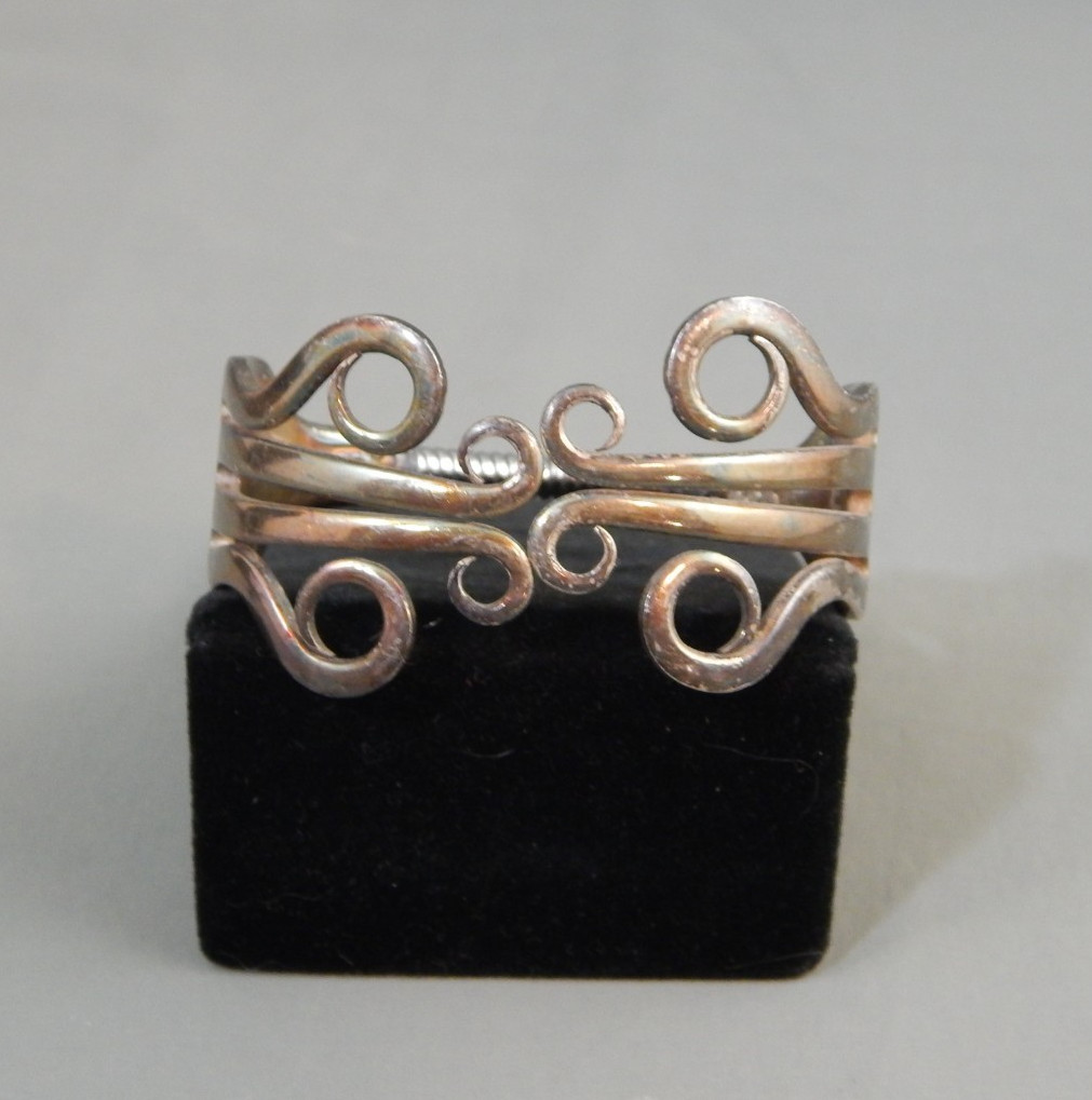Vintage Hand Crafted Silver Plate Folk Art Double Fork Clamper Cuff Bracelet