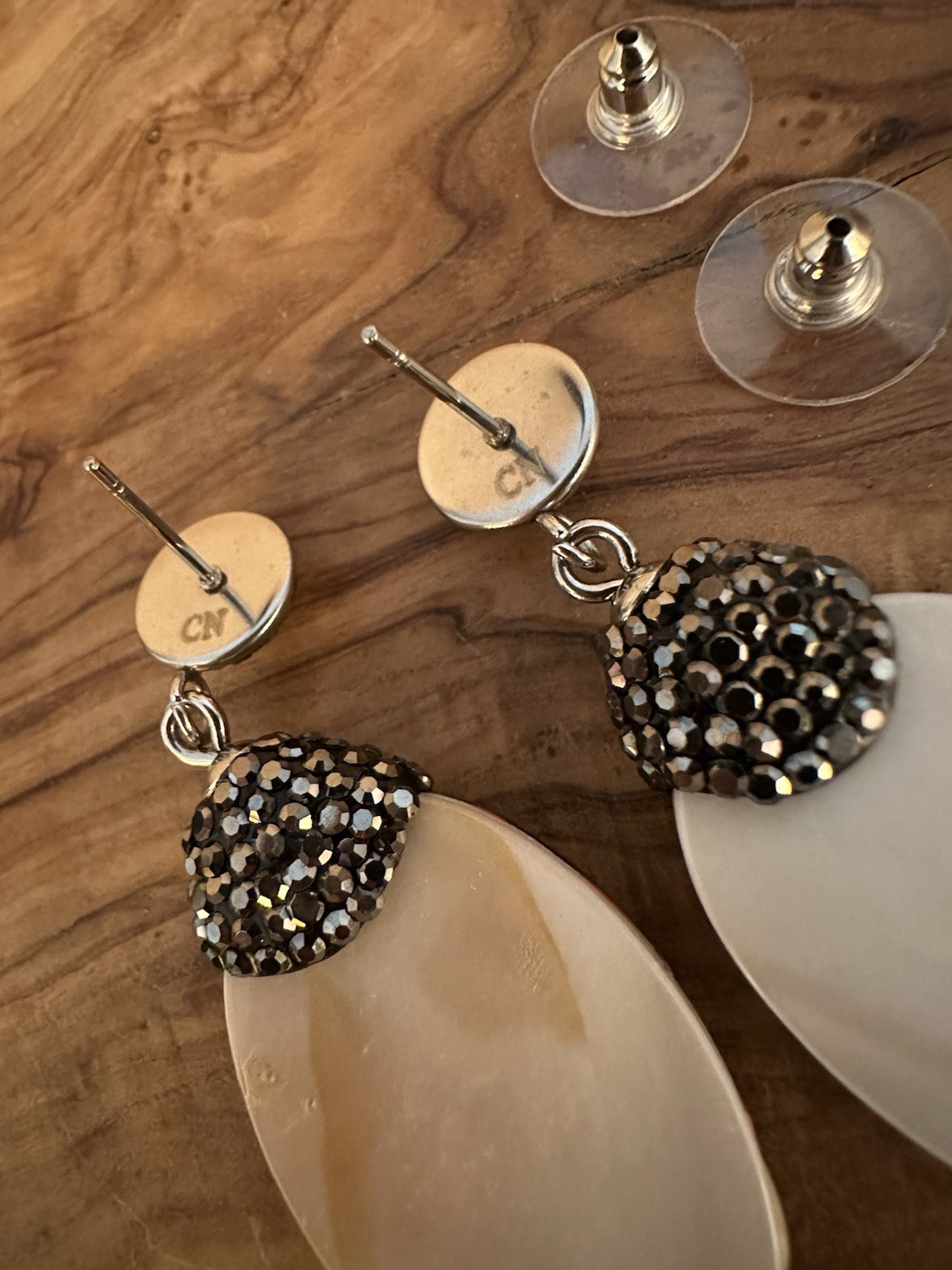 Fashion Earrings Black Pave Rhinestone Oval Amber Brown White Acrylic Boho Chic