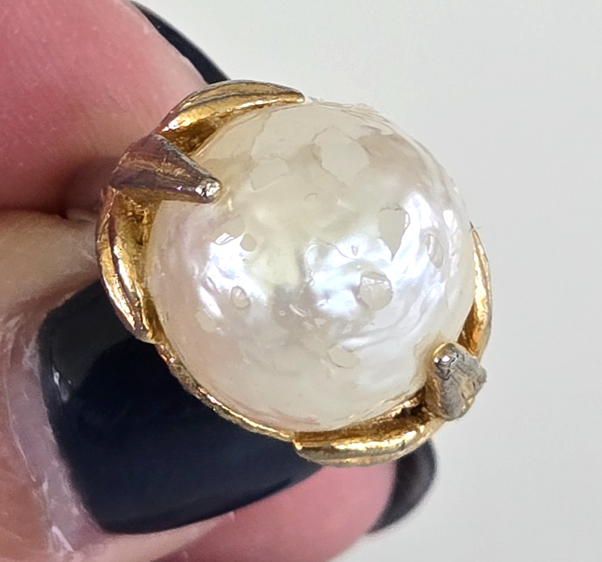 Vintage Faux Baroque Pearl Cluster Leaves Gold Tone Ring Size 4.25 Adjustable