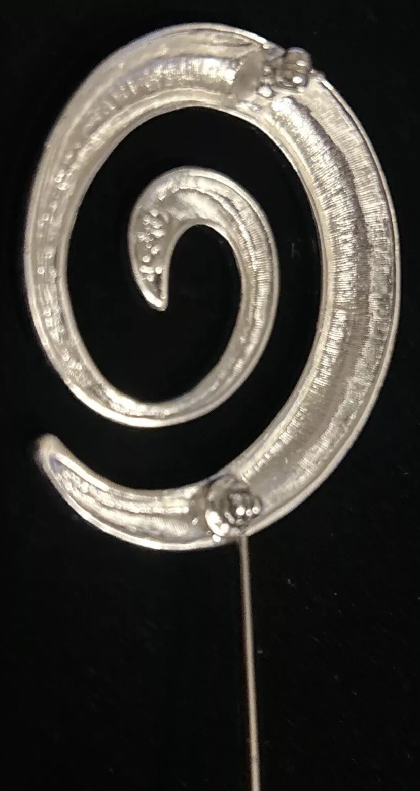 Silver Tone NAPIER Pin Almost 2”?wide PIN BROOCH VERY SOPHISTICATED