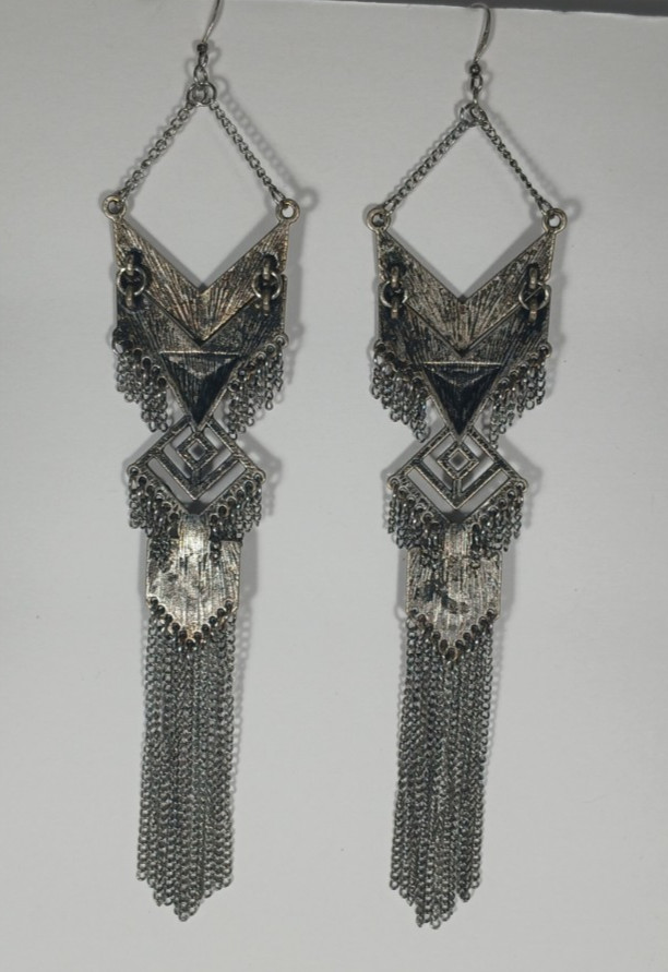 VTG Art Deco Inspired Long Dangle Earrings Pierced Oxidized Silver-Tone