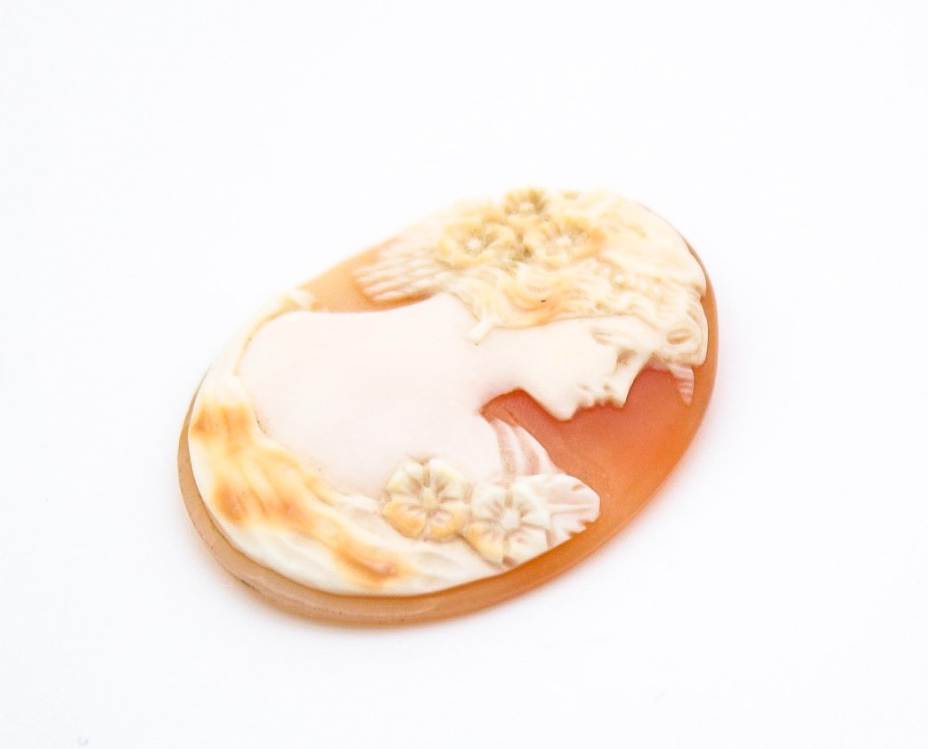 Italy Fine Art Nouveau Hand Carved Shell Woman Floral Cameo Unmounted Portrait