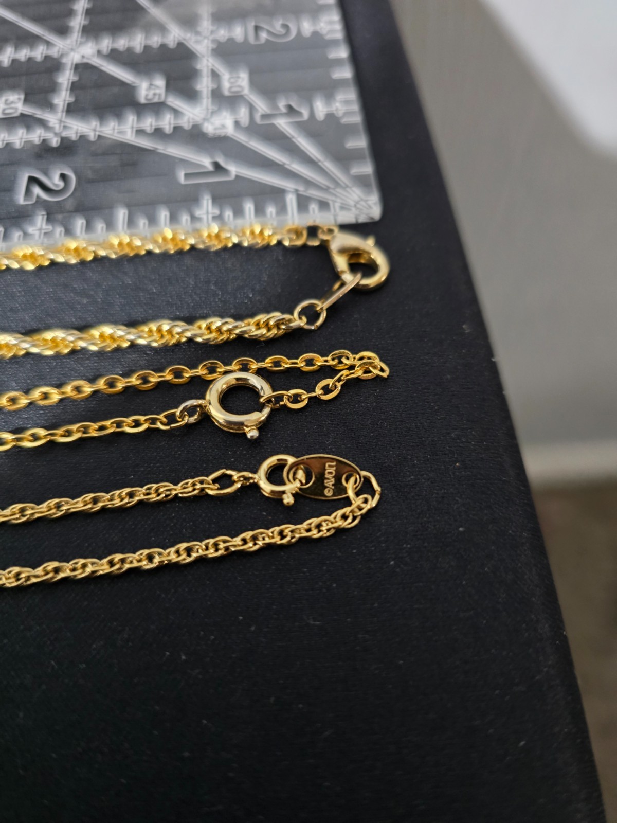 Lot of 3 Styles Gold Tone Chain Statement Necklaces (1)avon & 2 unbranded