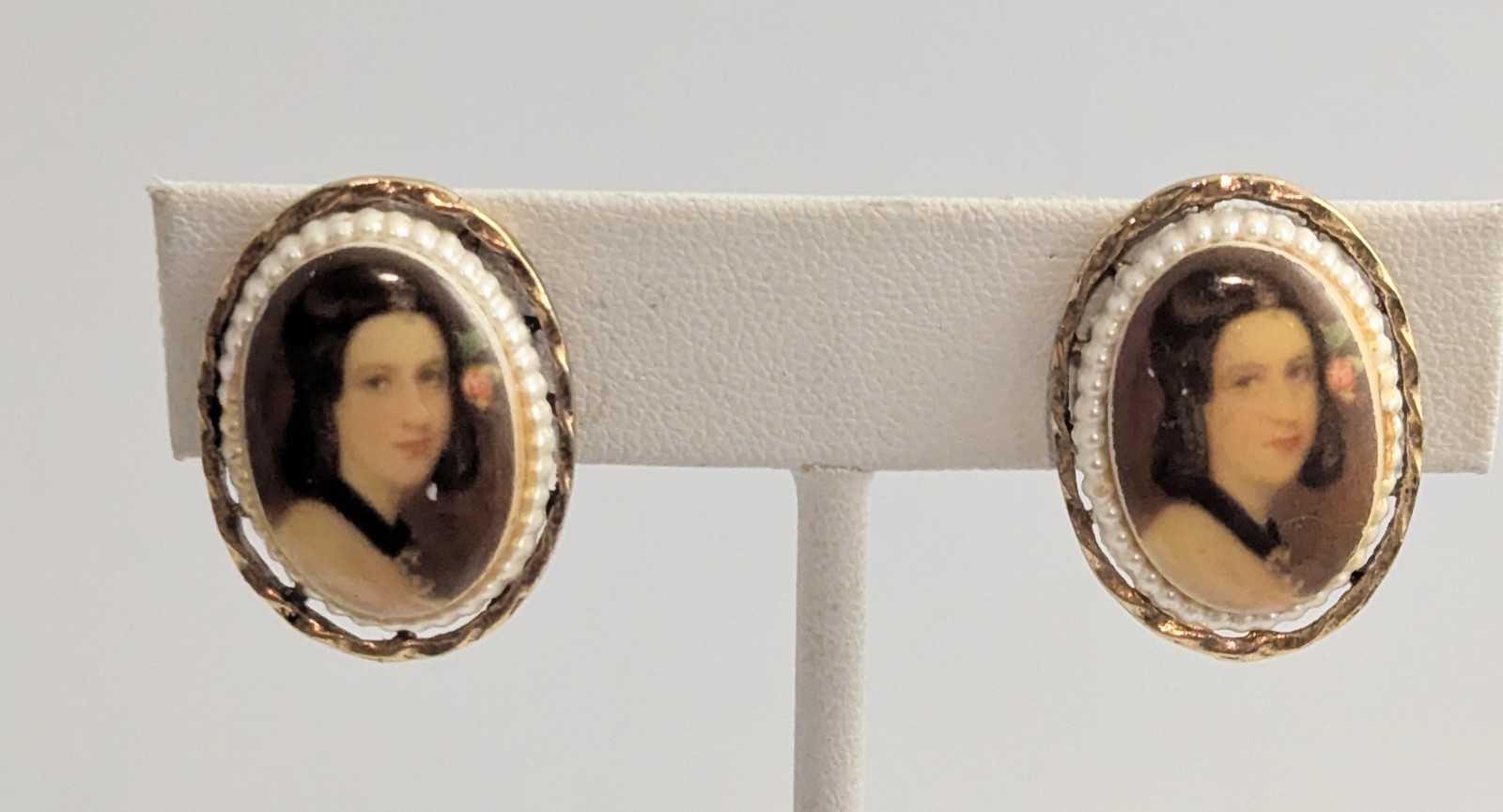 Vth Signed ART Arthur Pepper Victorian Revival Portrait Brooch Clip Earring Set