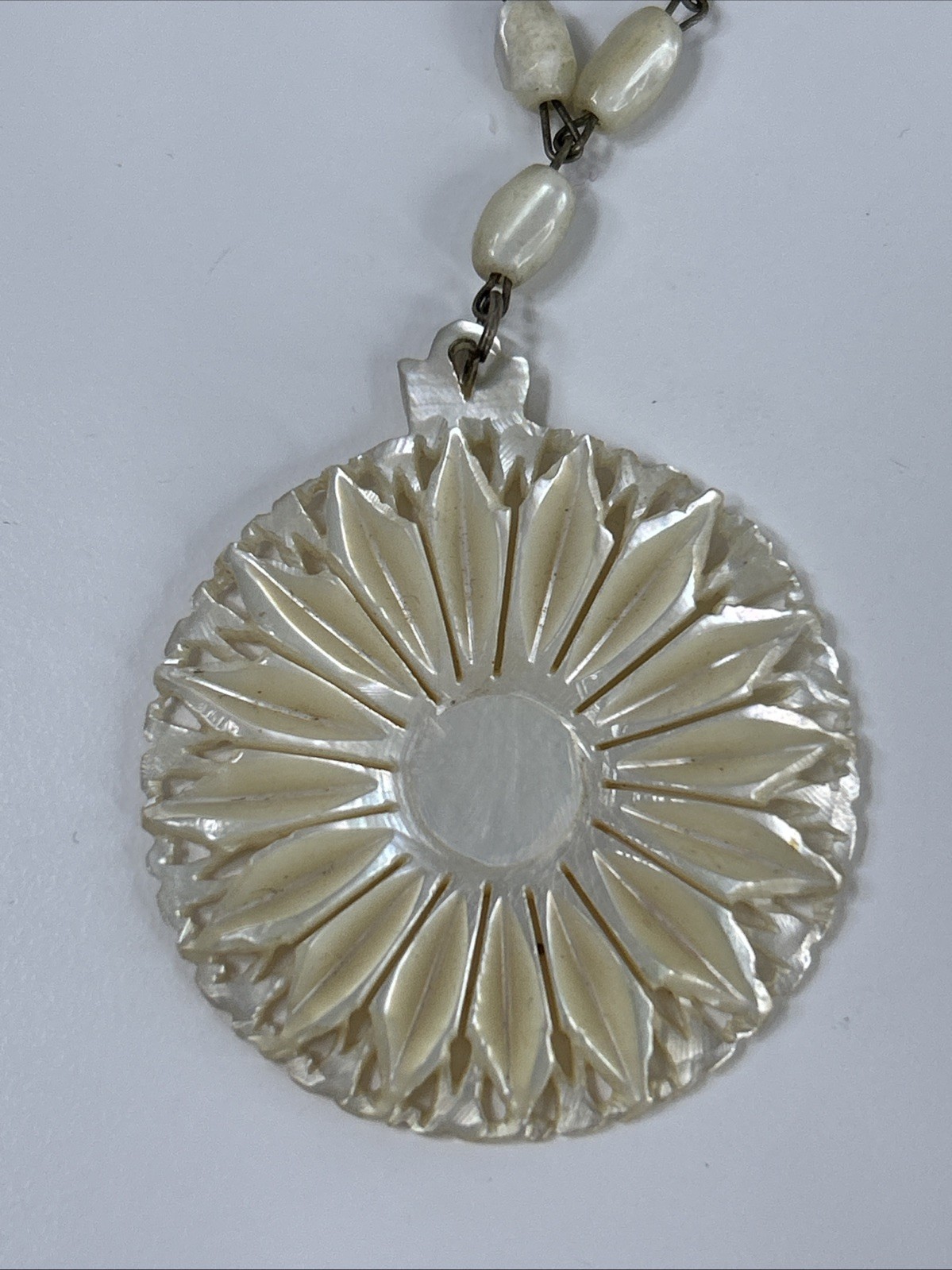 Necklace Carved Flower Daisy Sunburst Medallion Pendant Statement Rosary Beaded