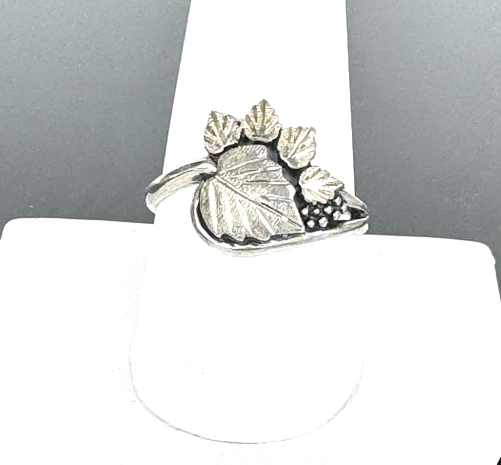 Vintage WM Sterling Silver Grapes Leaves Ring Size 9.5 Vineyard Wine Ring