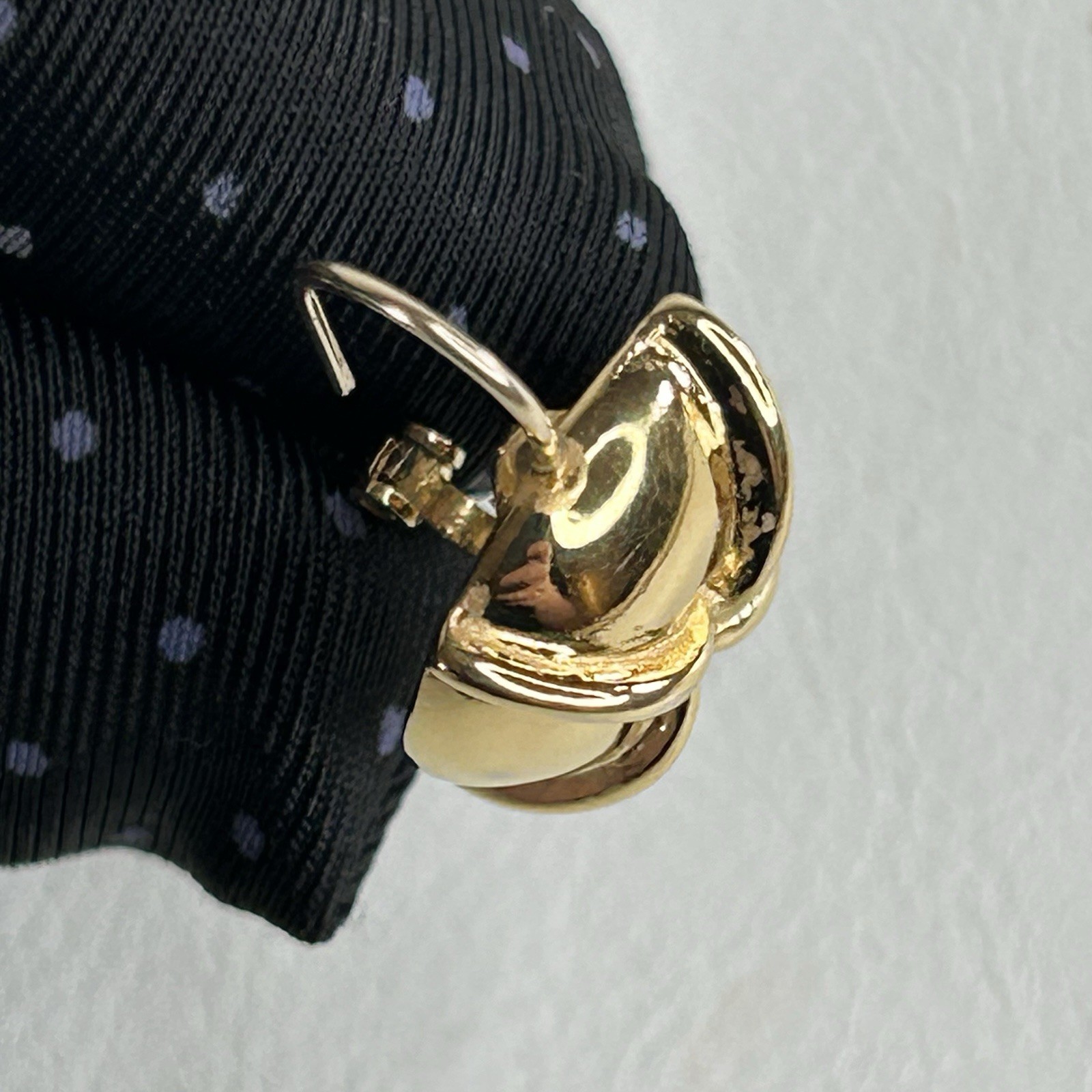 Vintage Monet Lever Back Earrings Gold Tone X Knot Criss Cross READ