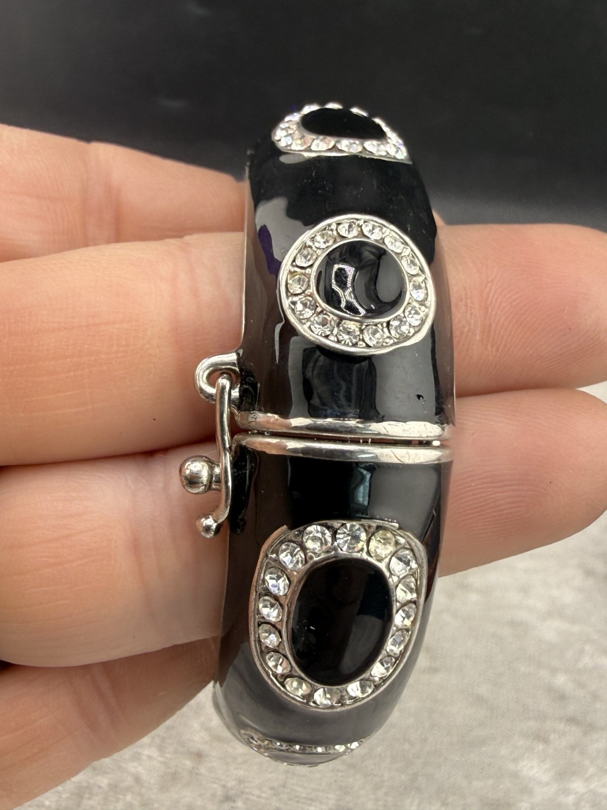 Lia Sophia Bangle Bracelet Black Enamel Rhinestone 7″ Signed