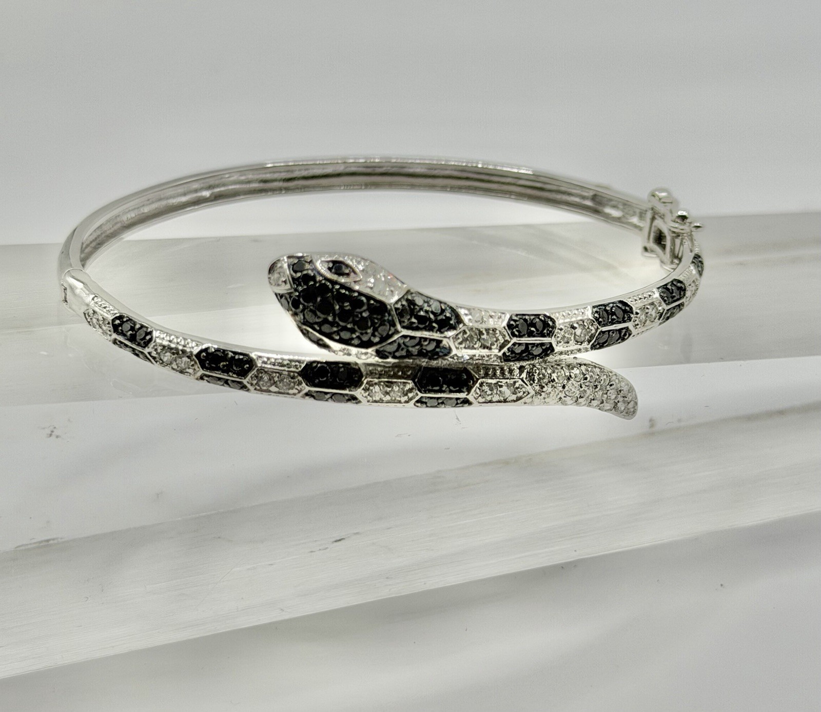 Vintage Black & Clear Crystal Hinged SNAKE Sterling Bangle Bracelet 7 3/4”