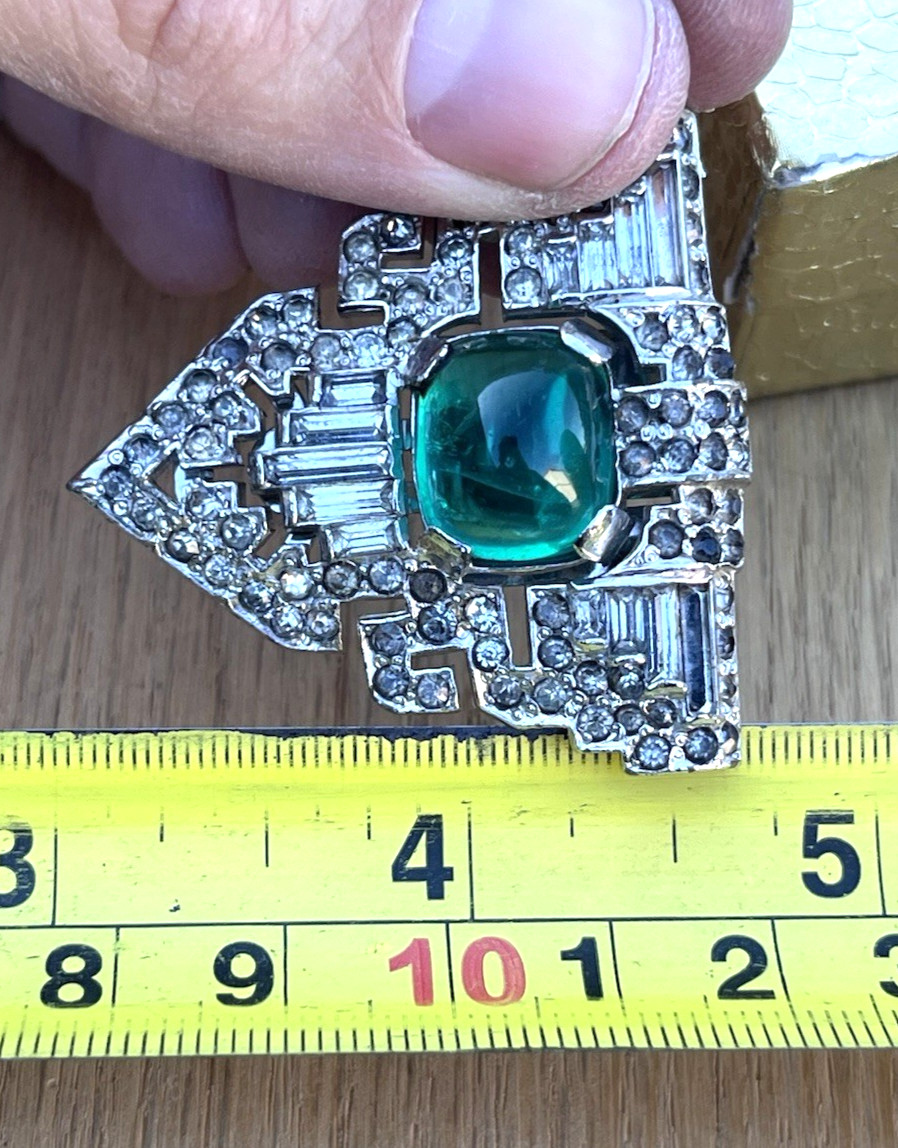 Antique 1933 Green Glass Art Deco Triangle Scarf Dress Clip Brooch Pin Set