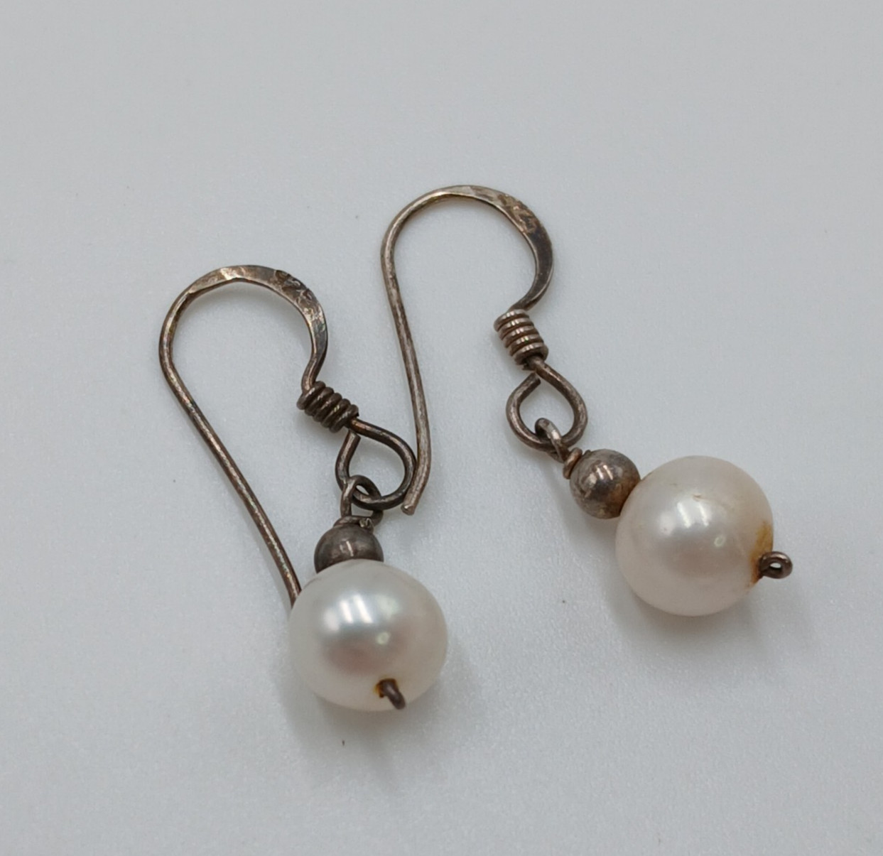 VTG 7mm Pearl Dangle Earrings 1in Drop Sterling Silver French Wire 1.43g Estate