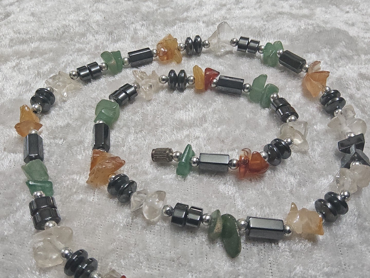 VTG Green Apple Agate Orca Chalcedony Hematite Chip Necklace Barrel Clasp 70’s