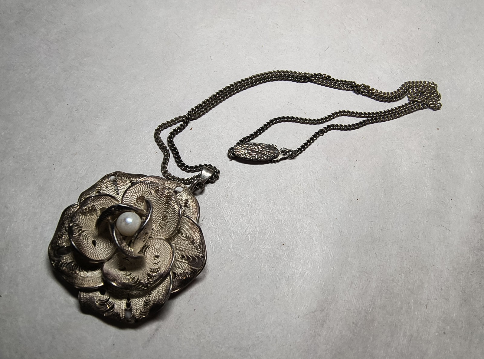 Vintage Sterling Silver Cannetille Filigree Flower Pendant + .925 Chain Necklace