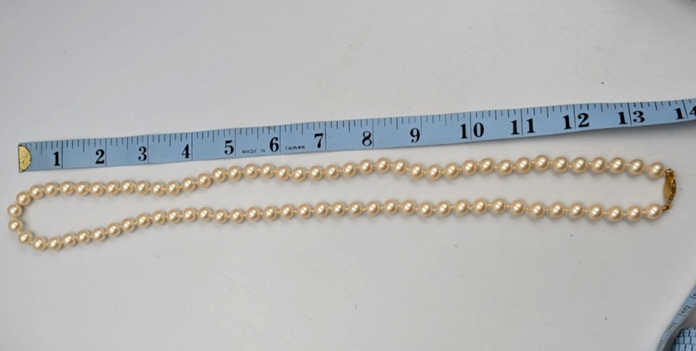 28 inch faux pearl necklace knotted with fish hook clasp unmarked vintage